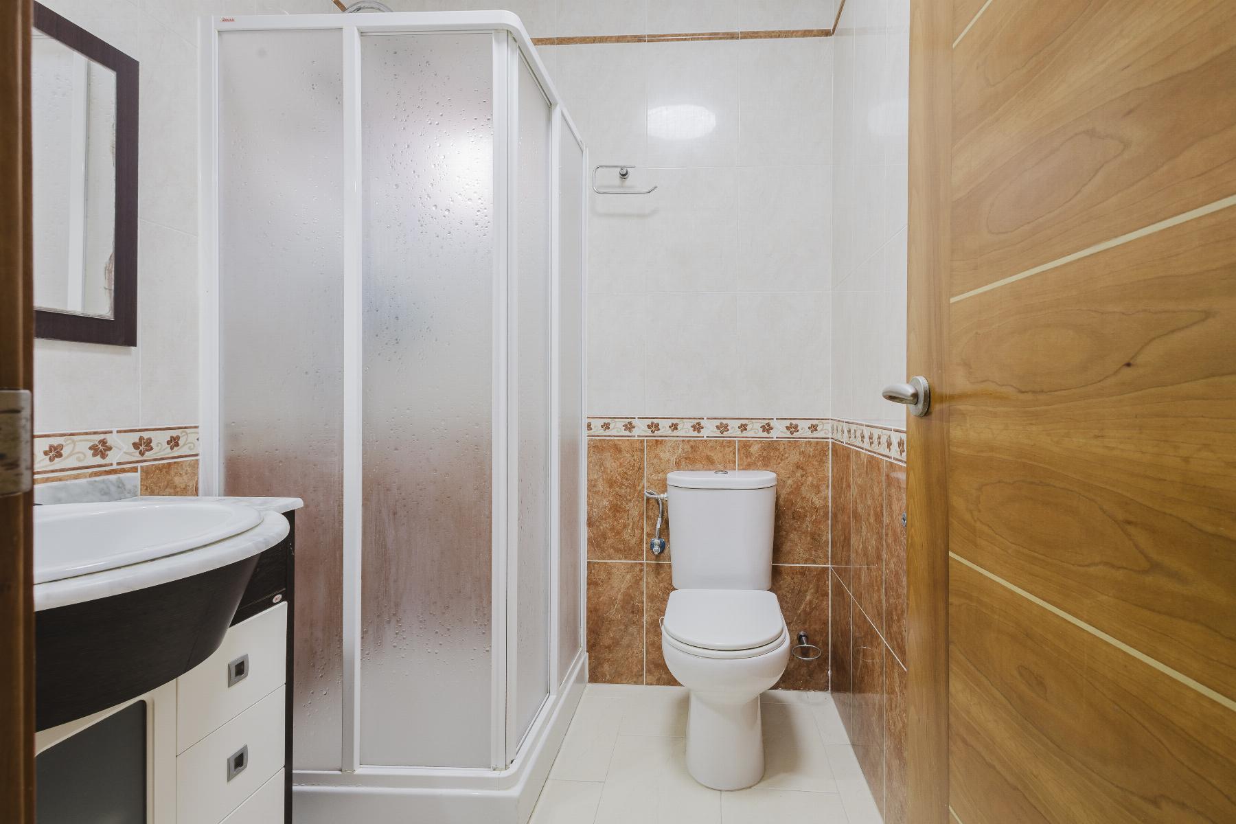 Resale - 2 Bedroom 2 Bathroom  in Torrevieja - Aguas Nuevas - Alicante
