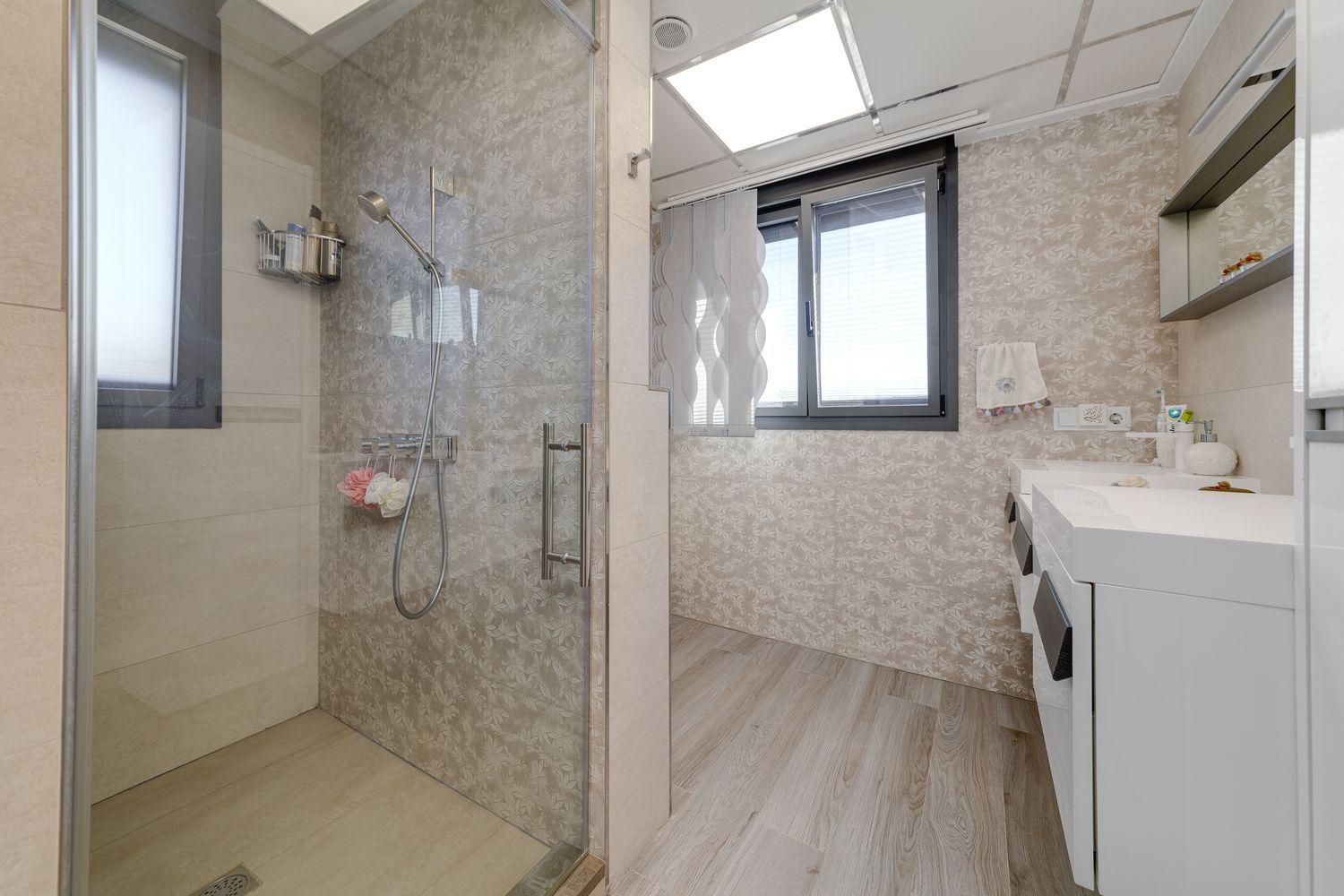 Resale - 3 Bedroom 4 Bathroom  in Torrevieja - Los Balcones - Alicante