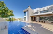 3 Bedroom 4 Bathroom  in Torrevieja