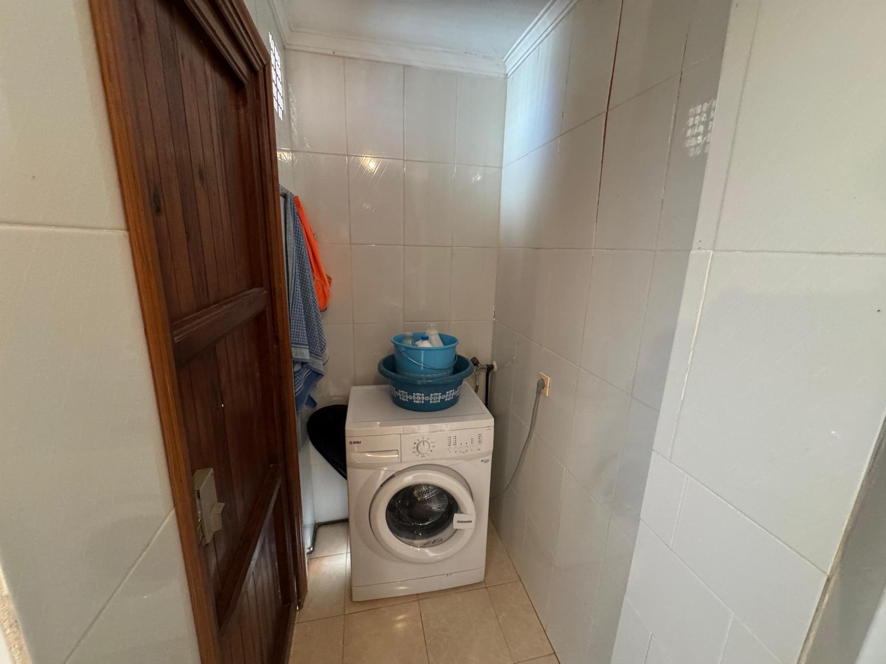 Resale - 3 Bedroom 2 Bathroom  in Torrevieja - Los Balcones - Alicante