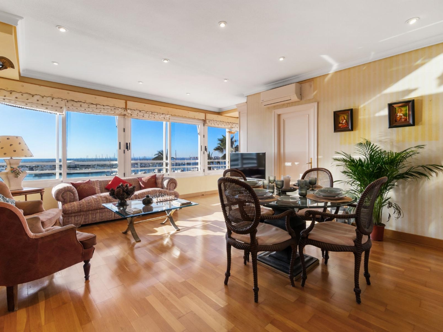 4 Bedroom 2 Bathroom  in Torrevieja