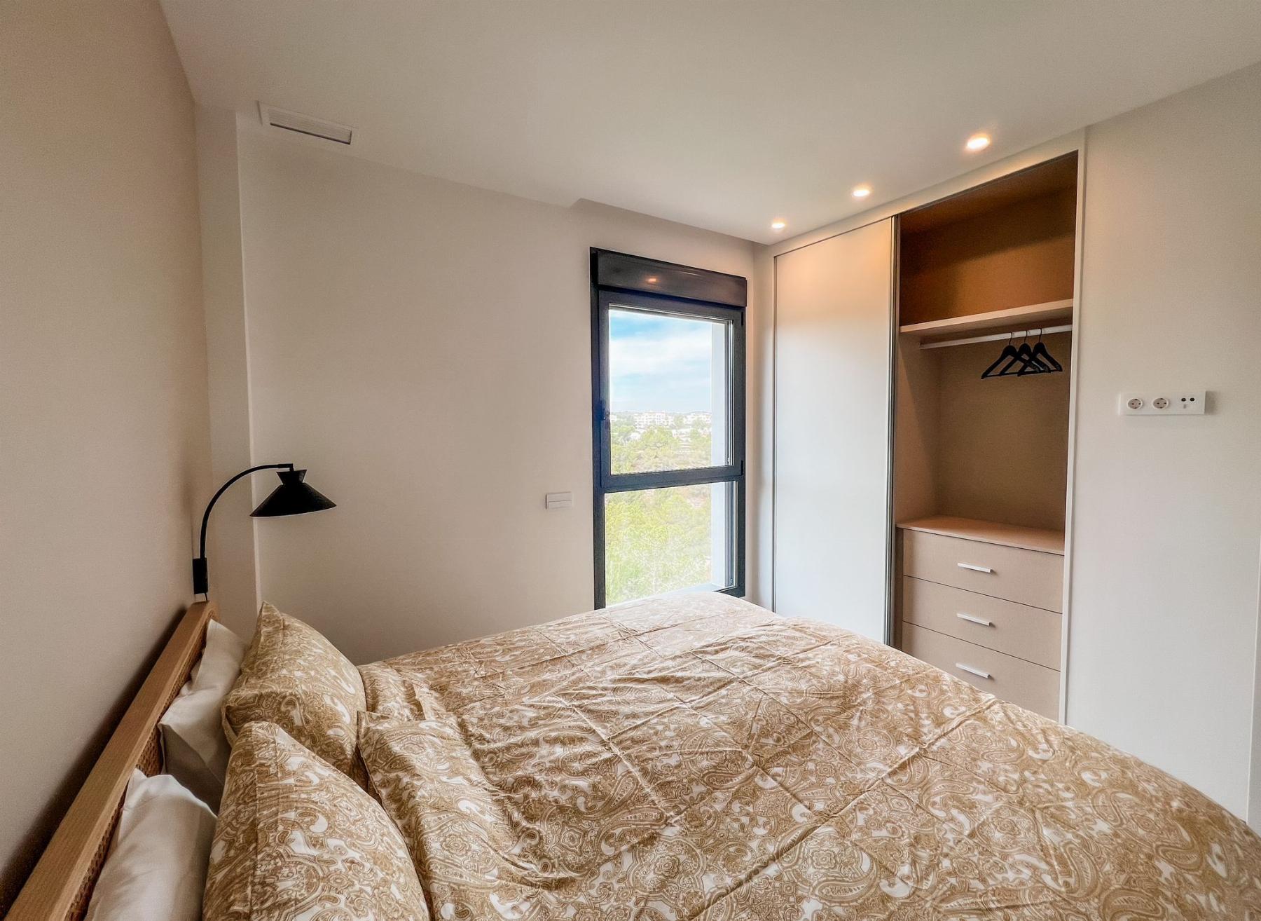 Resale - 2 Bedroom 2 Bathroom  in Orihuela Costa - Las Colinas Golf - Alicante