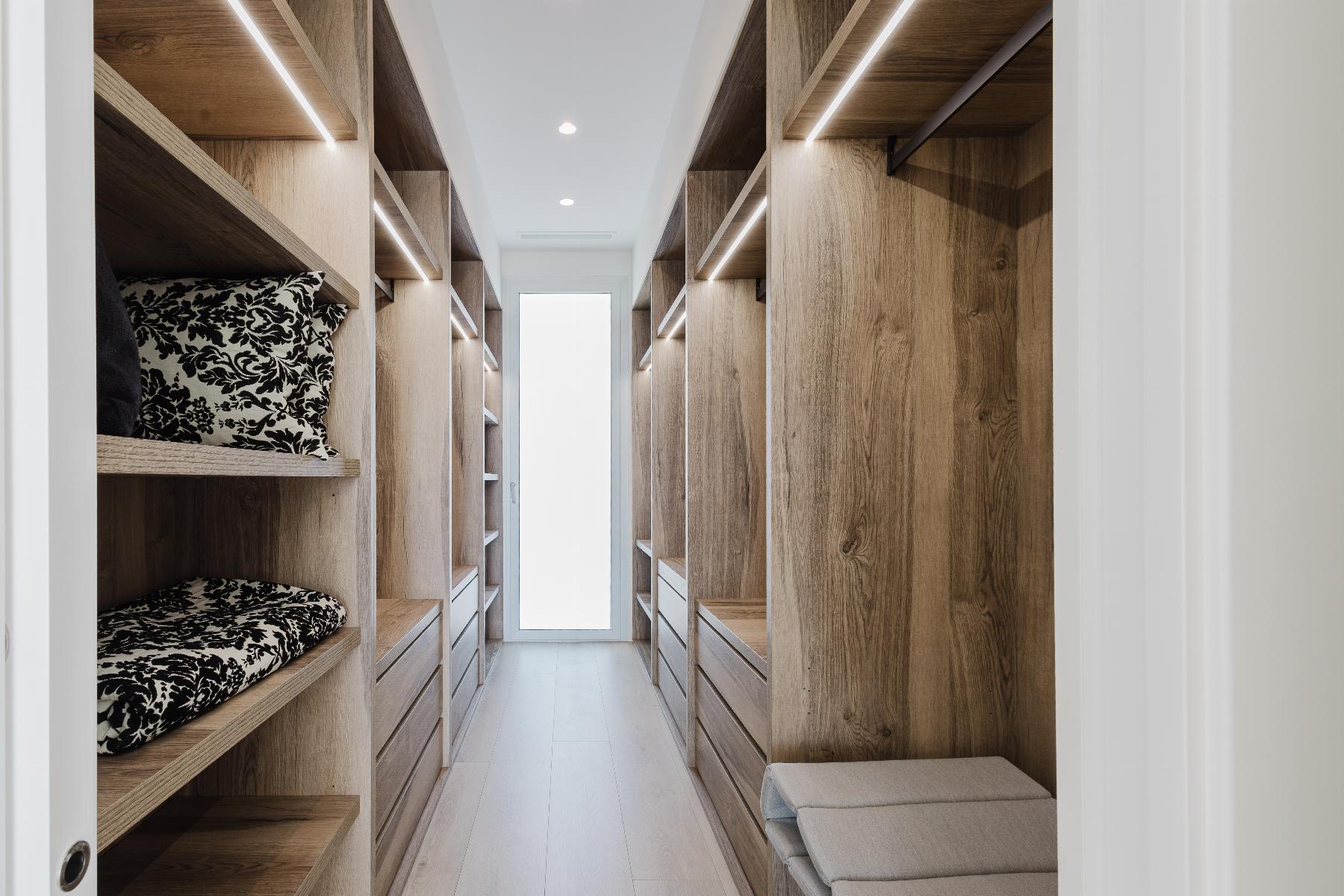 Resale - 5 Bedroom 6 Bathroom  in Orihuela Costa - Las Colinas Golf - Alicante