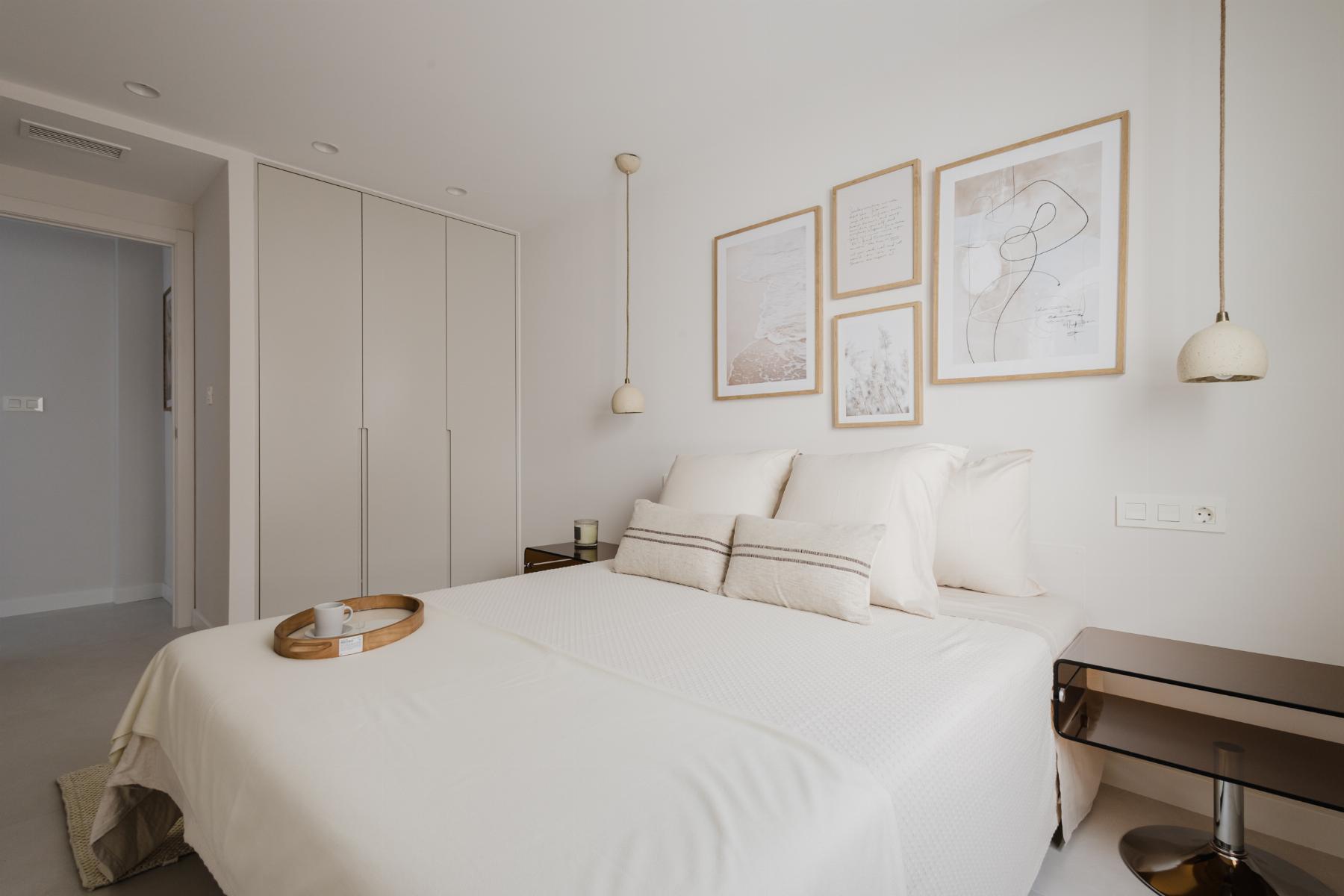 Resale - 3 Bedroom 3 Bathroom  in Torrevieja - Playa del Acequión - Alicante