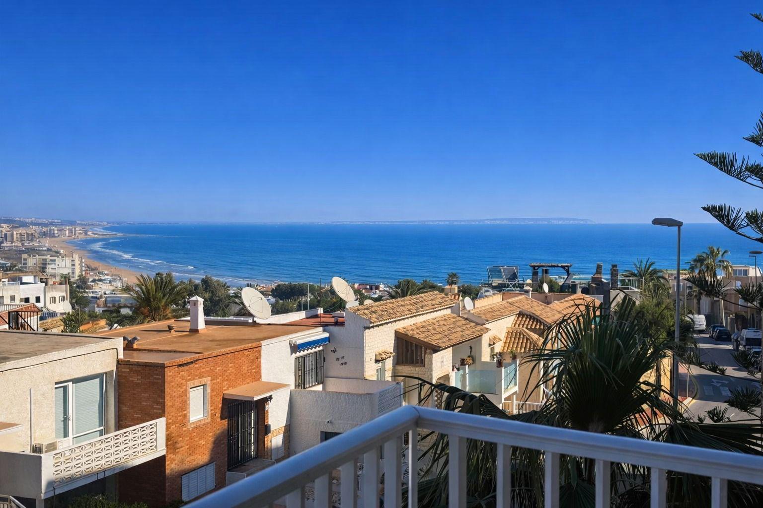 Resale - 2 Bedroom 1 Bathroom  in Torrevieja - LA MATA - Alicante