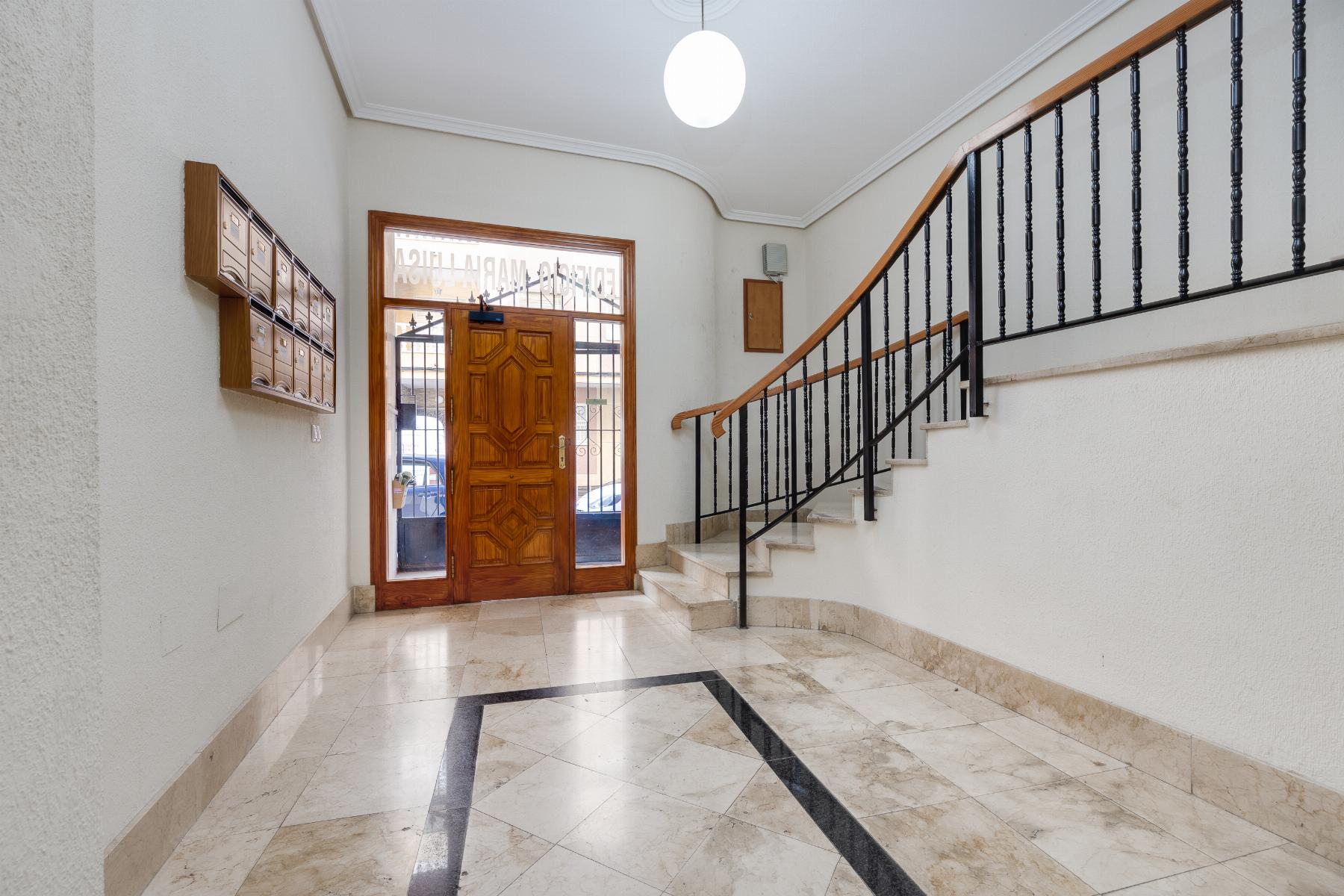 Resale - 2 Bedroom 2 Bathroom  in Torrevieja - Parque de Las Naciones - Alicante