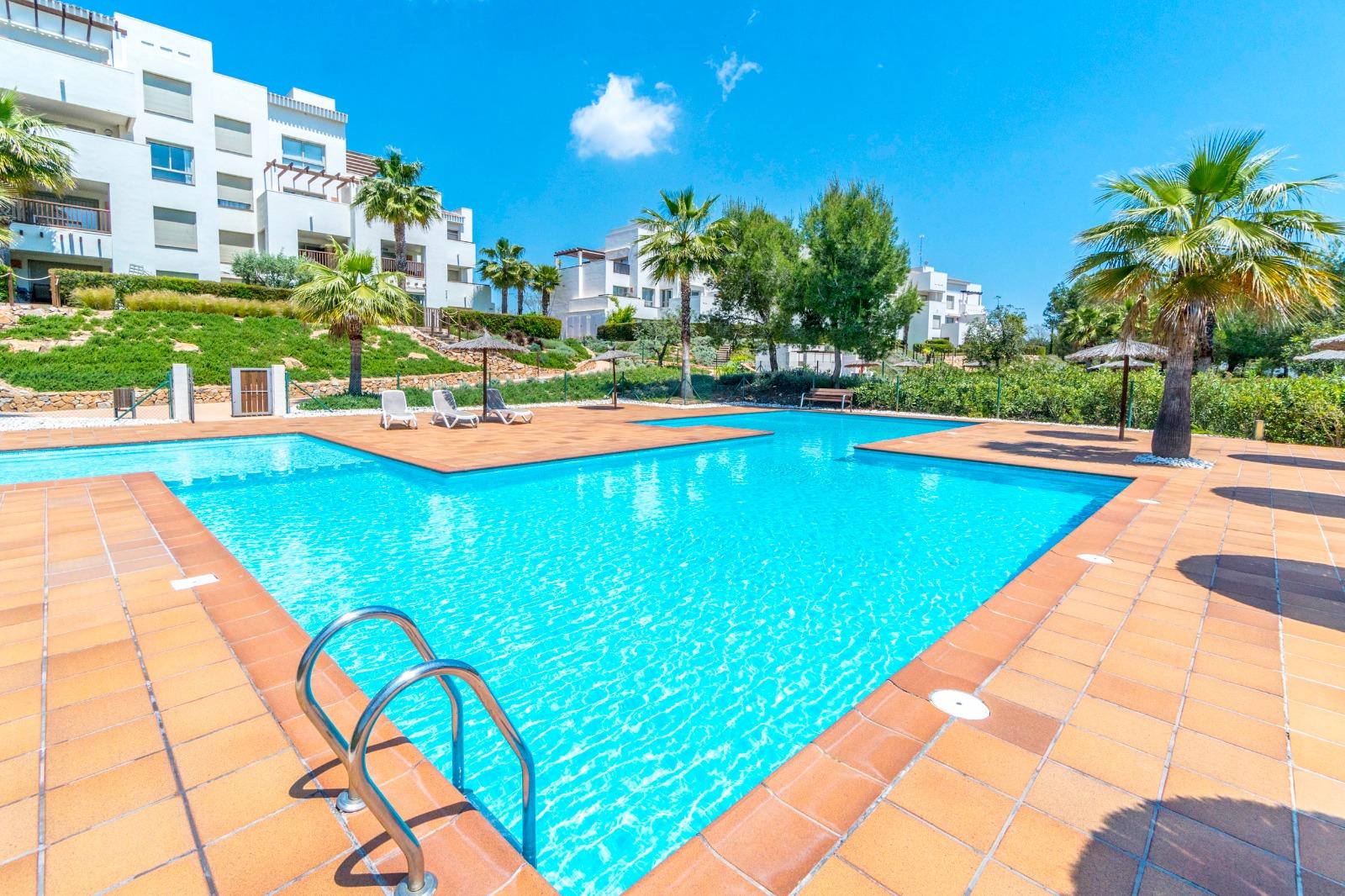 Resale - 2 Bedroom 2 Bathroom  in Orihuela Costa - Las Colinas Golf - Alicante