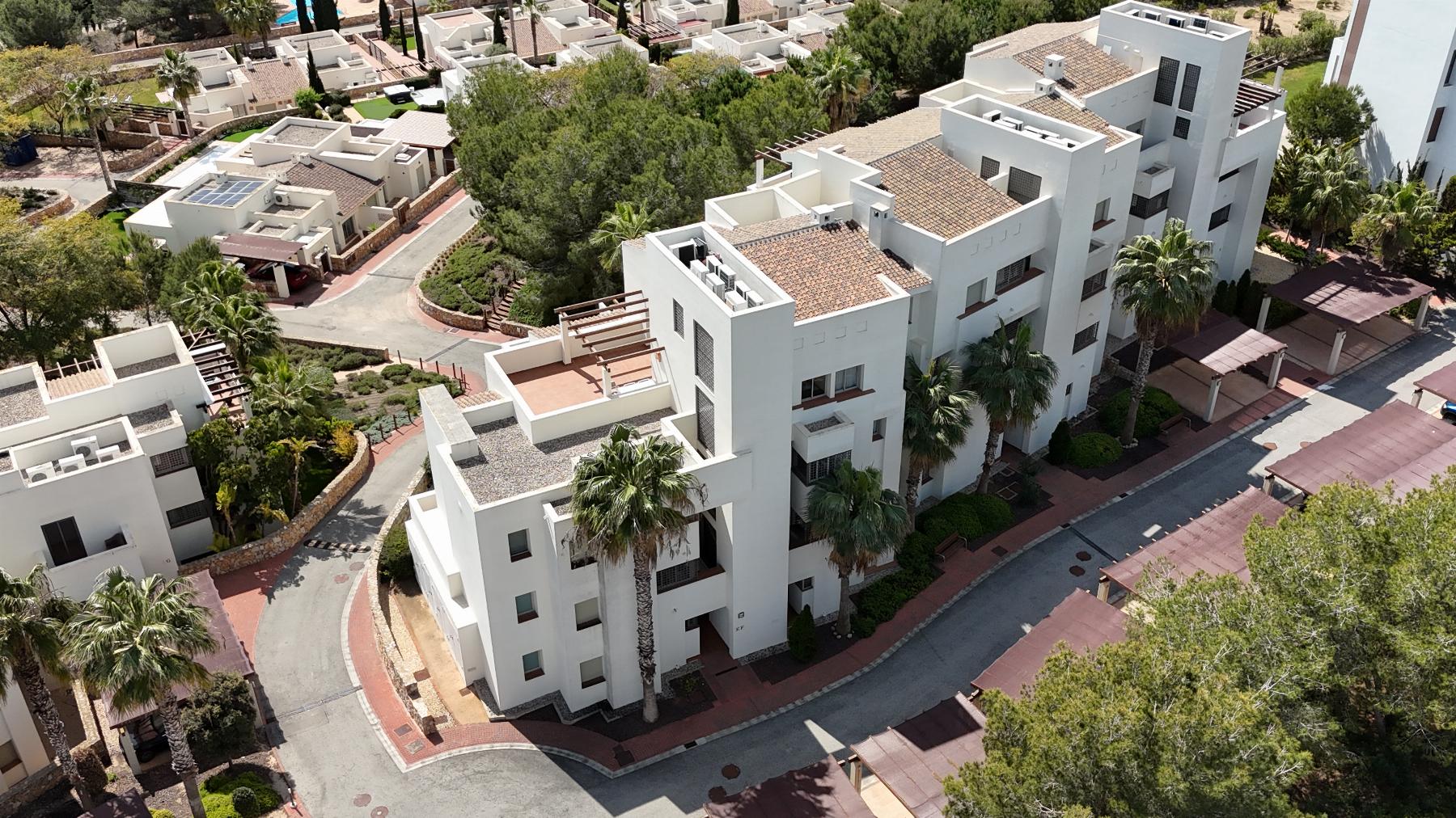 Resale - 2 Bedroom 2 Bathroom  in Orihuela Costa - Las Colinas Golf - Alicante