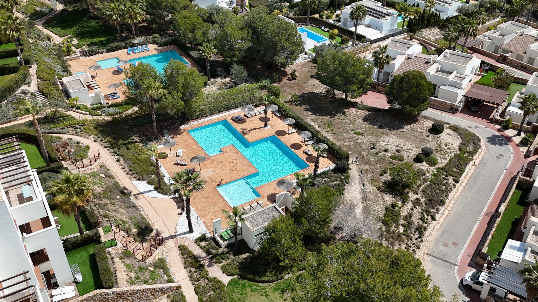 Resale - 2 Bedroom 2 Bathroom  in Orihuela Costa - Las Colinas Golf - Alicante