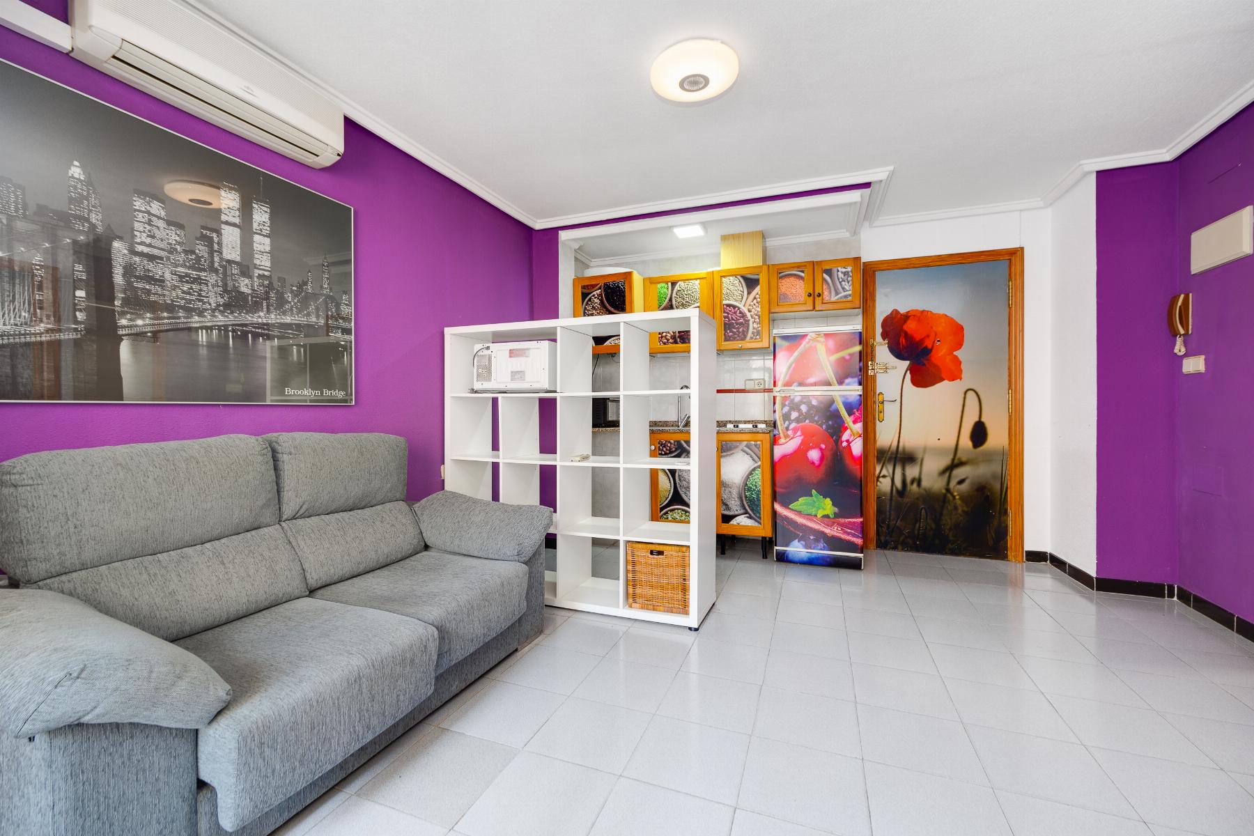 Resale - 1 Bedroom 1 Bathroom  in Torrevieja - Playa de Los Locos-Curva del Palangre - Alicante