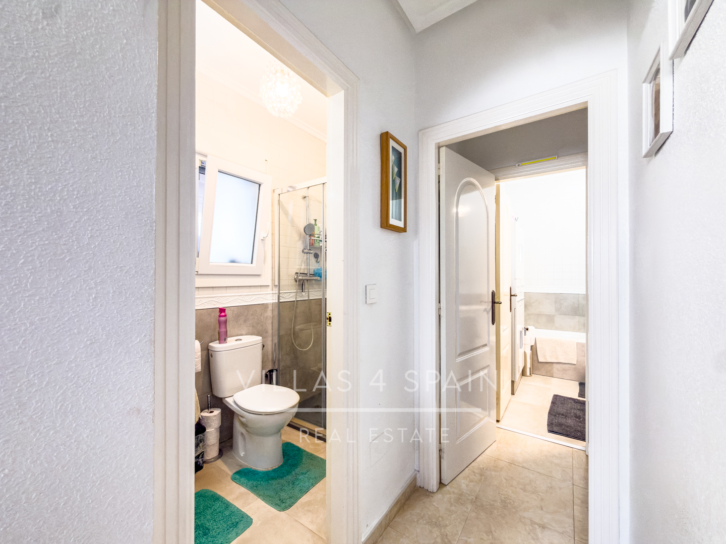 Resale - 3 Bed 2 Bath townhouse with roof terrace and community pool in Benijofar - Ciudad Quesada  - calle rio miño - Alicante