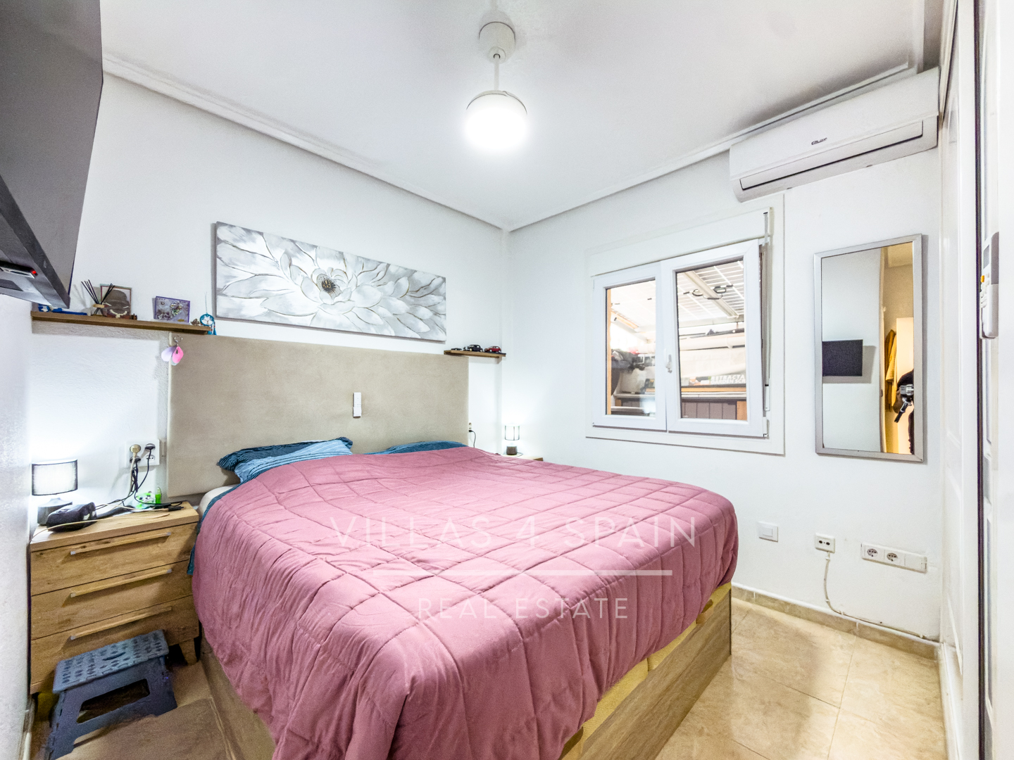 Resale - 3 Bed 2 Bath townhouse with roof terrace and community pool in Benijofar - Ciudad Quesada  - calle rio miño - Alicante