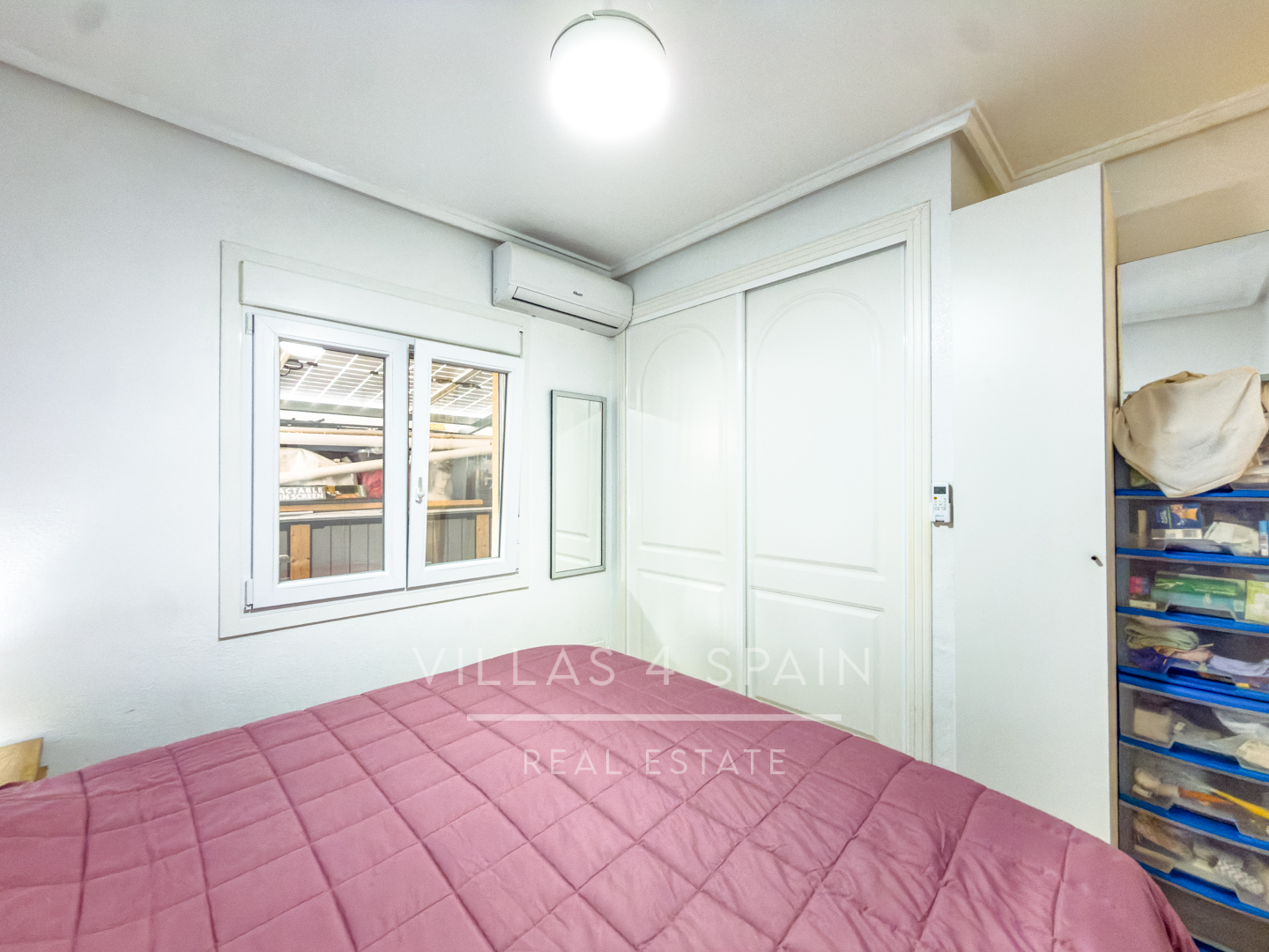 Resale - 3 Bed 2 Bath townhouse with roof terrace and community pool in Benijofar - Ciudad Quesada  - calle rio miño - Alicante