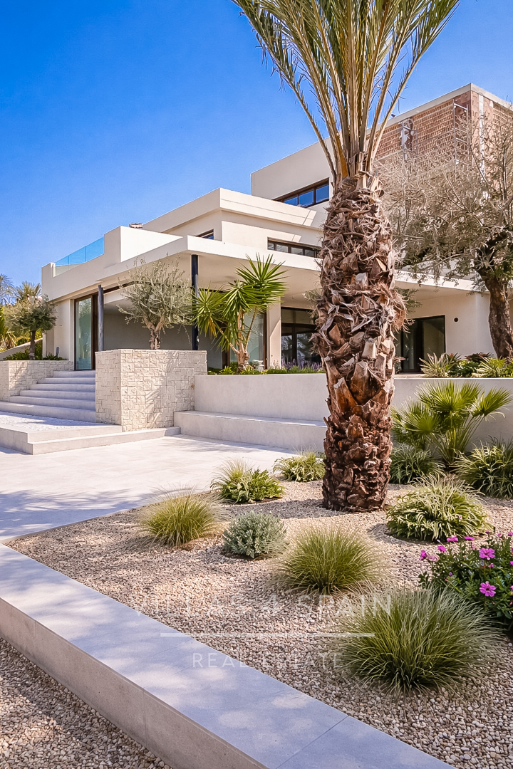 New Build - 4 Bed 4 Bath new build luxury villa in La Marina Alicante - calle estatua de libertad  - Alicante