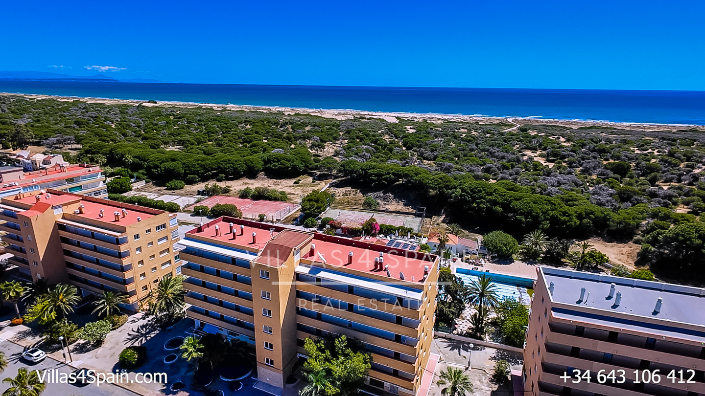 Resale - 2 Bed 1 Bath apartment with sea views and beach access directly in front - partida lomas del polo - Alicante