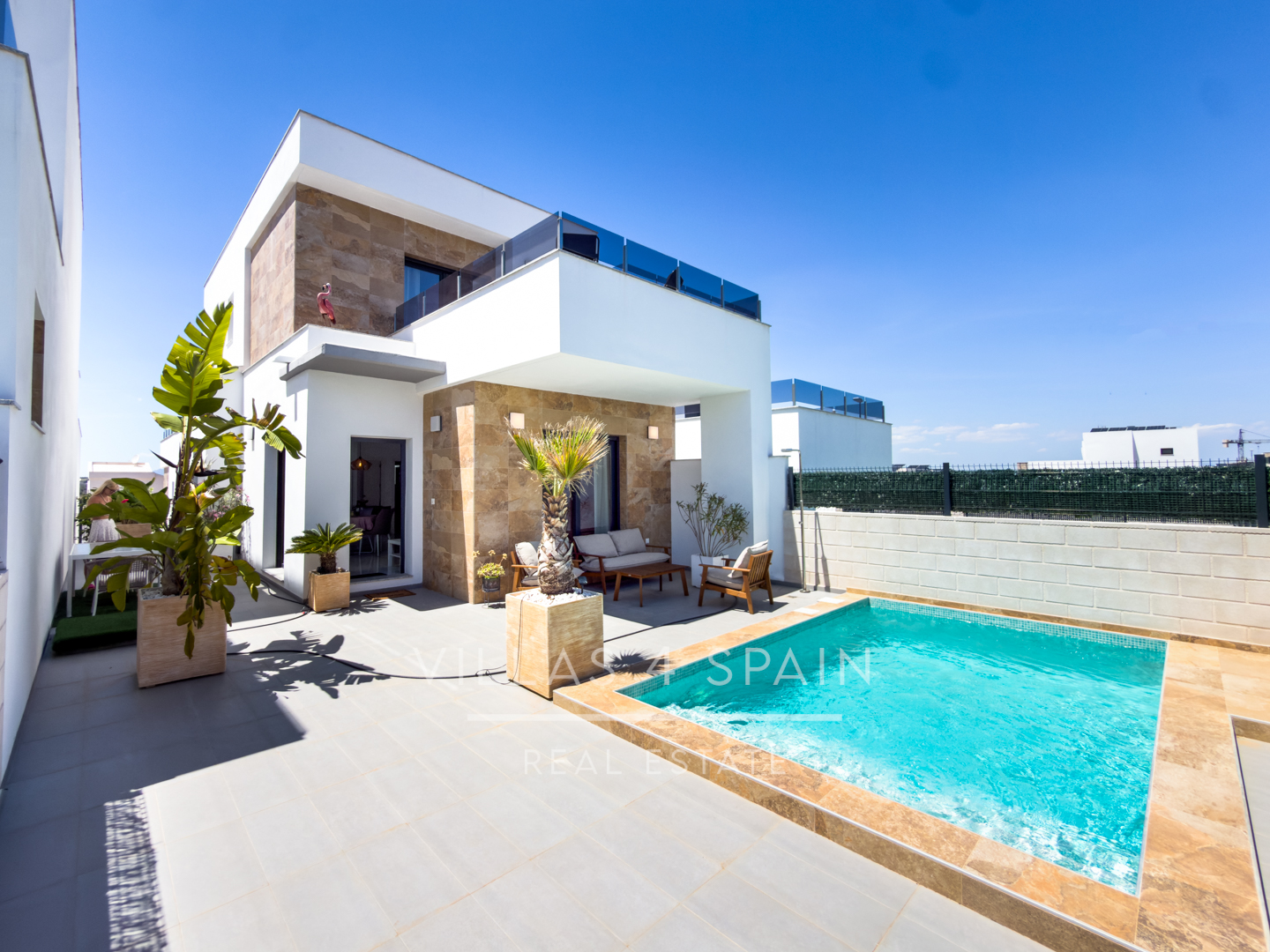 3 Bed 3 Bath Modern Villa with Private Pool and parking in Benijofar Alicante