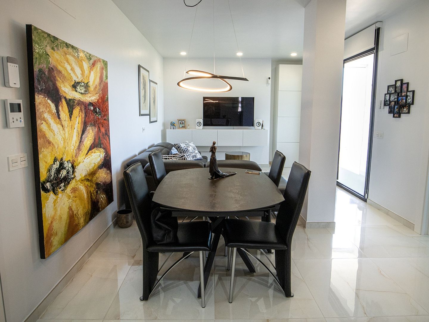 Resale - 3 Bed 2 Bath Penthouse in Los Altos - Torrevieja with Parking Place and Storage Room - C. Lagos de Covadonga - Alicante