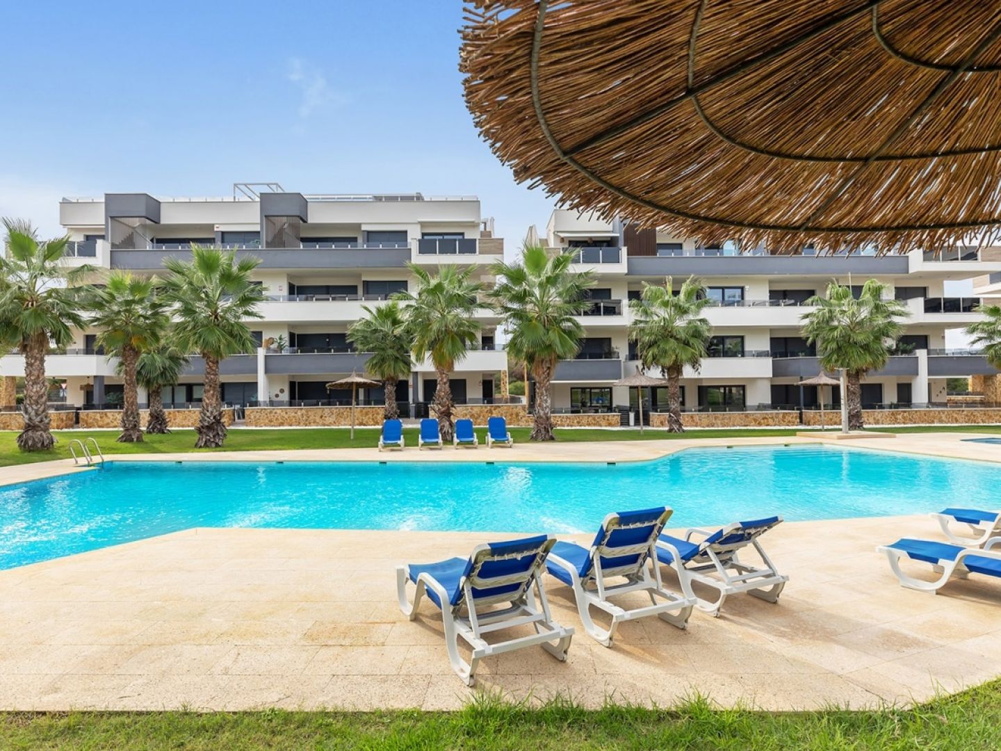 3 Bed 2 Bath Penthouse in Los Altos - Torrevieja with Parking Place and Storage Room
