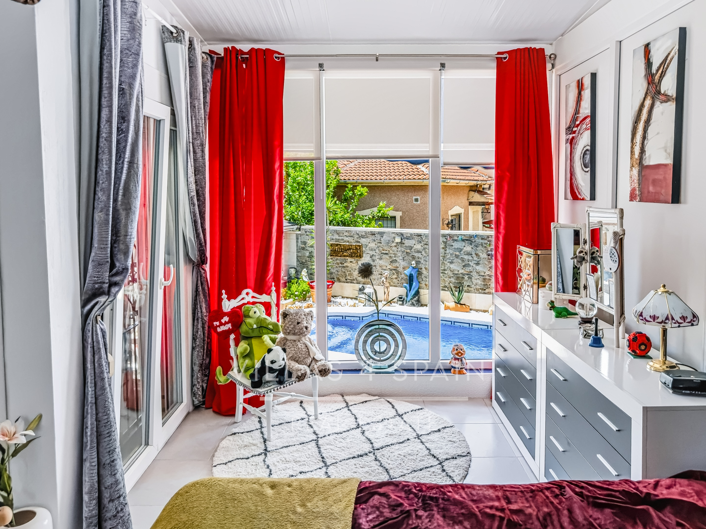 Resale - 3 Bed 2 Bath Villa with a Private Pool, Garden and parking in Ciudad Quesada, Rojales, Alicante  - av. de las naciones - Alicante