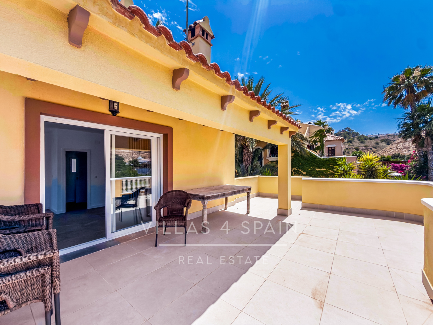 Resale - 3 Bed 3 Bath Villa with Private Pool and Parking in La Marquesa Golf Ciudad Quesada - Av. de la Marquesa - Alicante