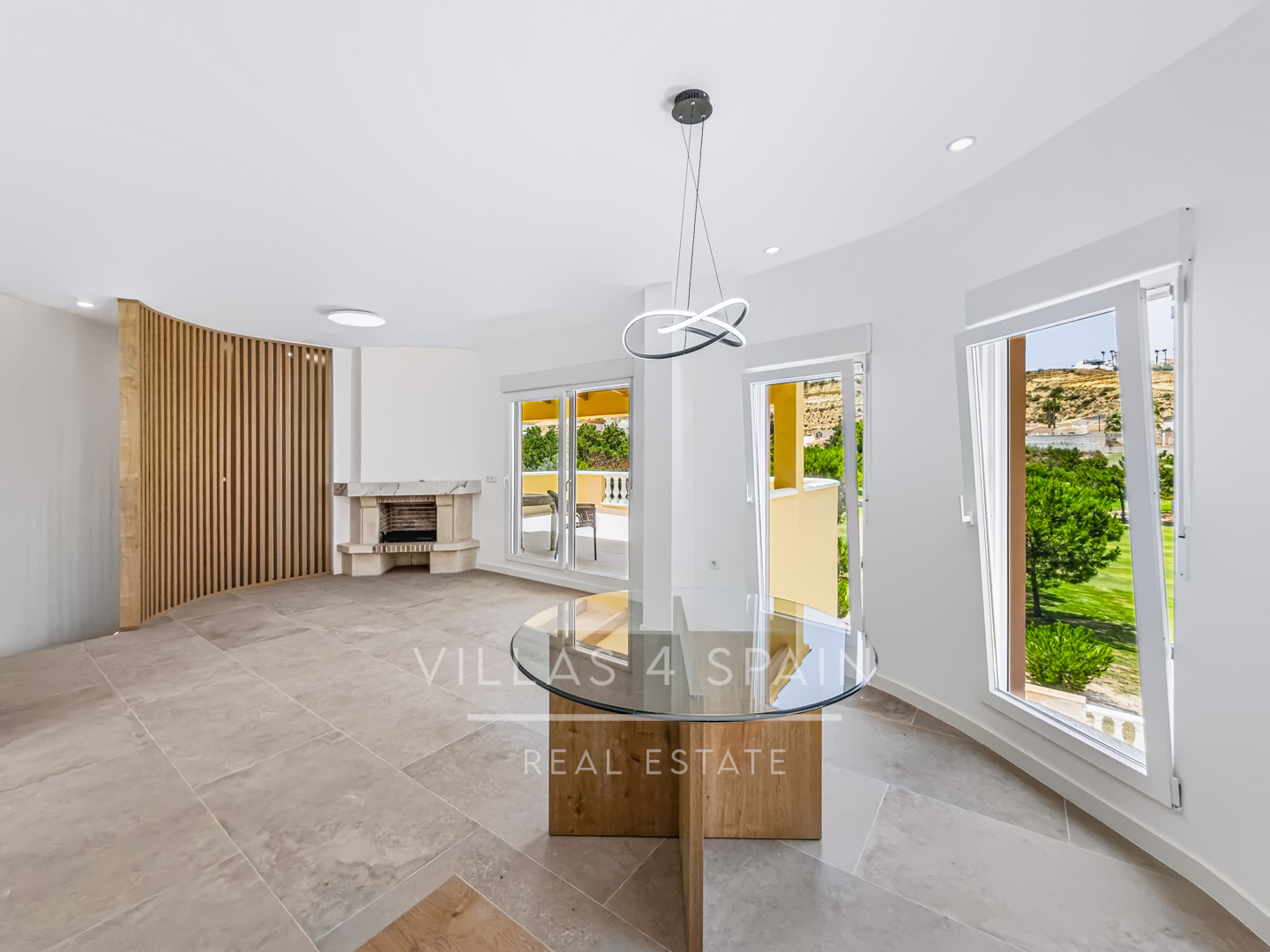 3 Bed 3 Bath Villa with Private Pool and Parking in La Marquesa Golf Ciudad Quesada
