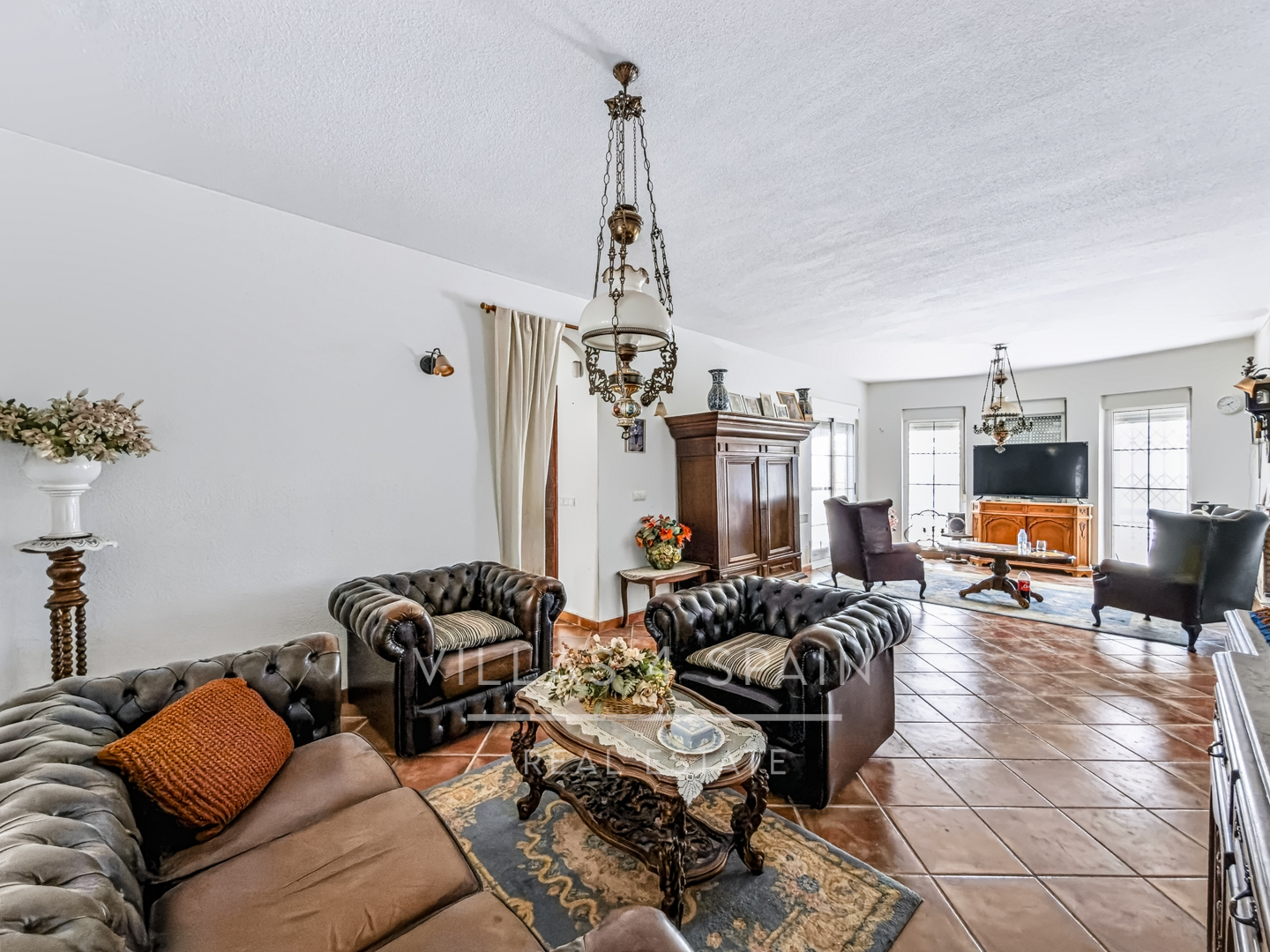 Resale - 6 Bed 4 Bath Villa with Pool and Large Plot with multiple garages in Fortuna  - calle baños 3 - Murcia