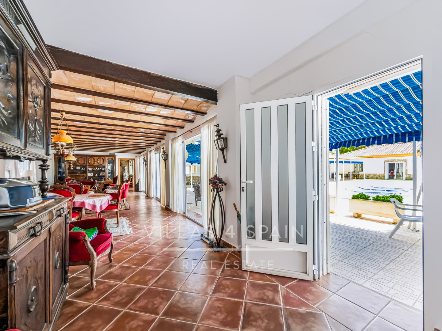 Resale - 6 Bed 4 Bath Villa with Pool and Large Plot with multiple garages in Fortuna  - calle baños 3 - Murcia