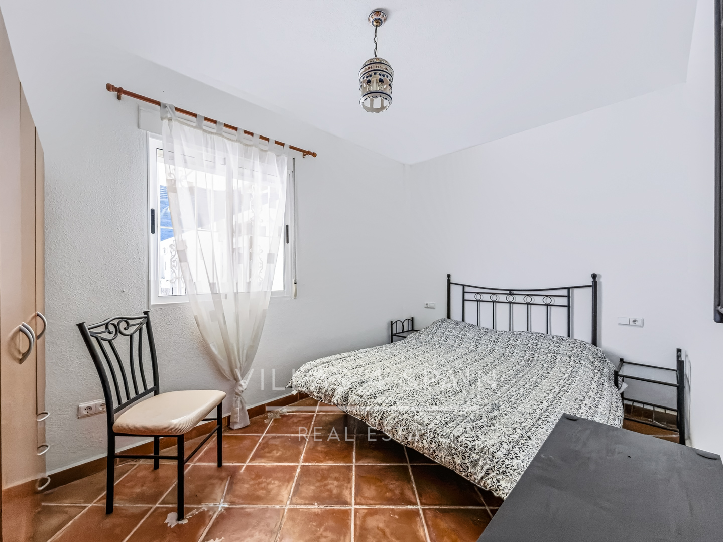 Resale - 6 Bed 4 Bath Villa with Pool and Large Plot with multiple garages in Fortuna  - calle baños 3 - Murcia