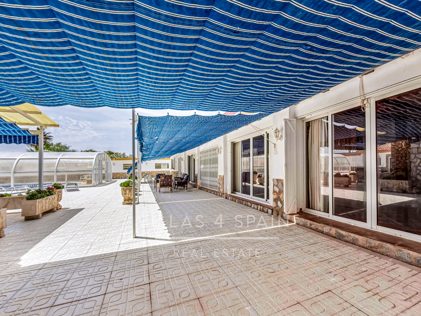 Resale - 6 Bed 4 Bath Villa with Pool and Large Plot with multiple garages in Fortuna  - calle baños 3 - Murcia