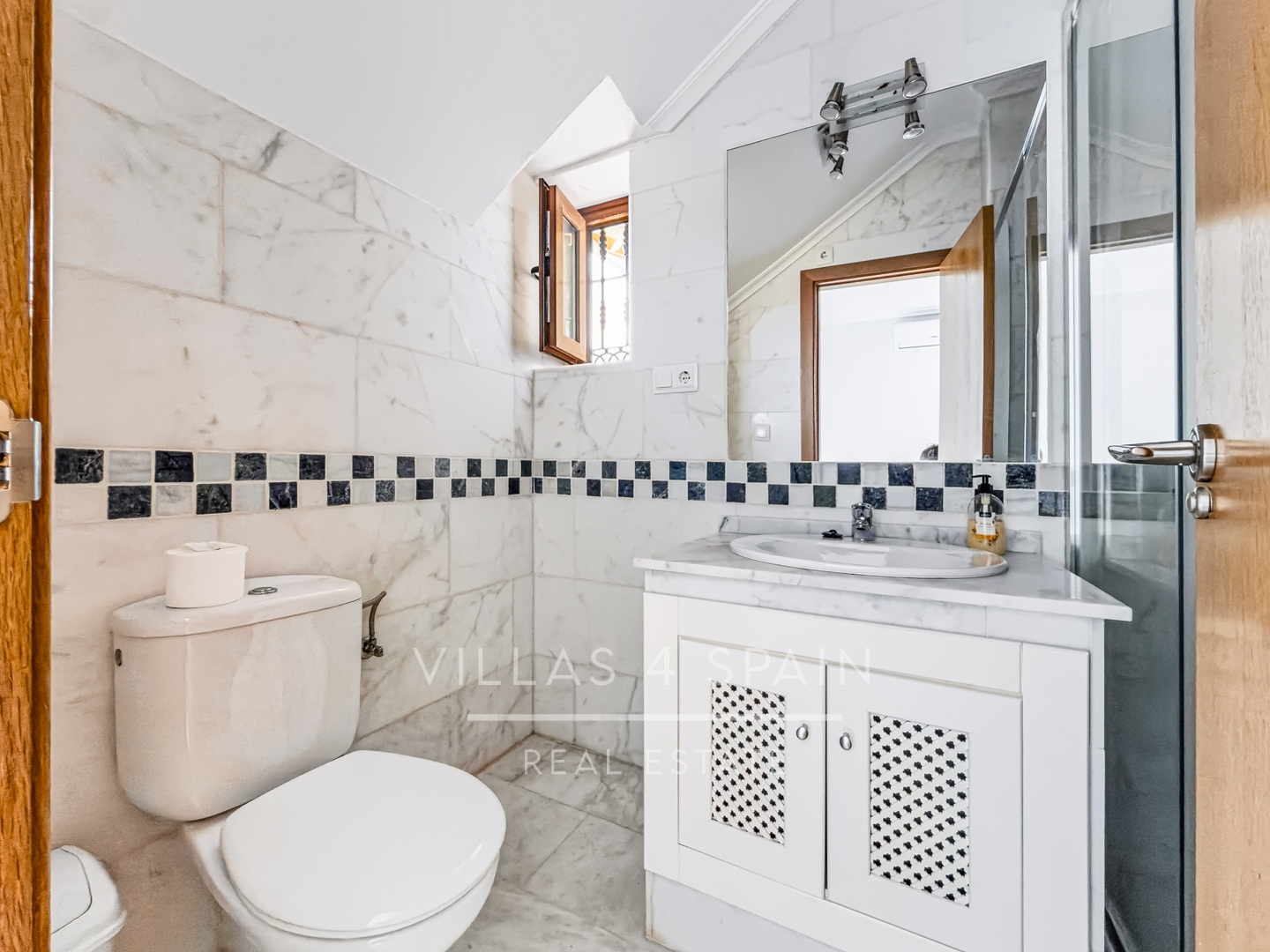 Resale - 2 Bed 2 Bath Penthouse apartment with roof terrace in La Finca Golf Algorfa, with community Pool - calle benferri la finca golf Algorfa - Alicante