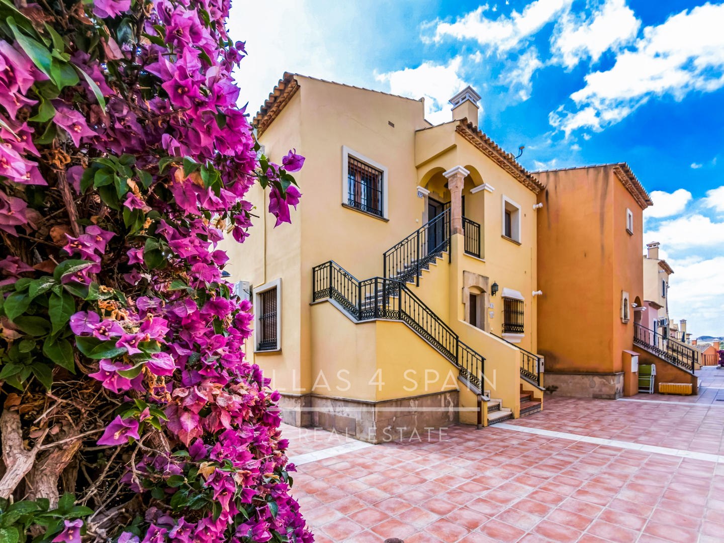 Resale - 2 Bed 2 Bath Penthouse apartment with roof terrace in La Finca Golf Algorfa, with community Pool - calle benferri la finca golf Algorfa - Alicante