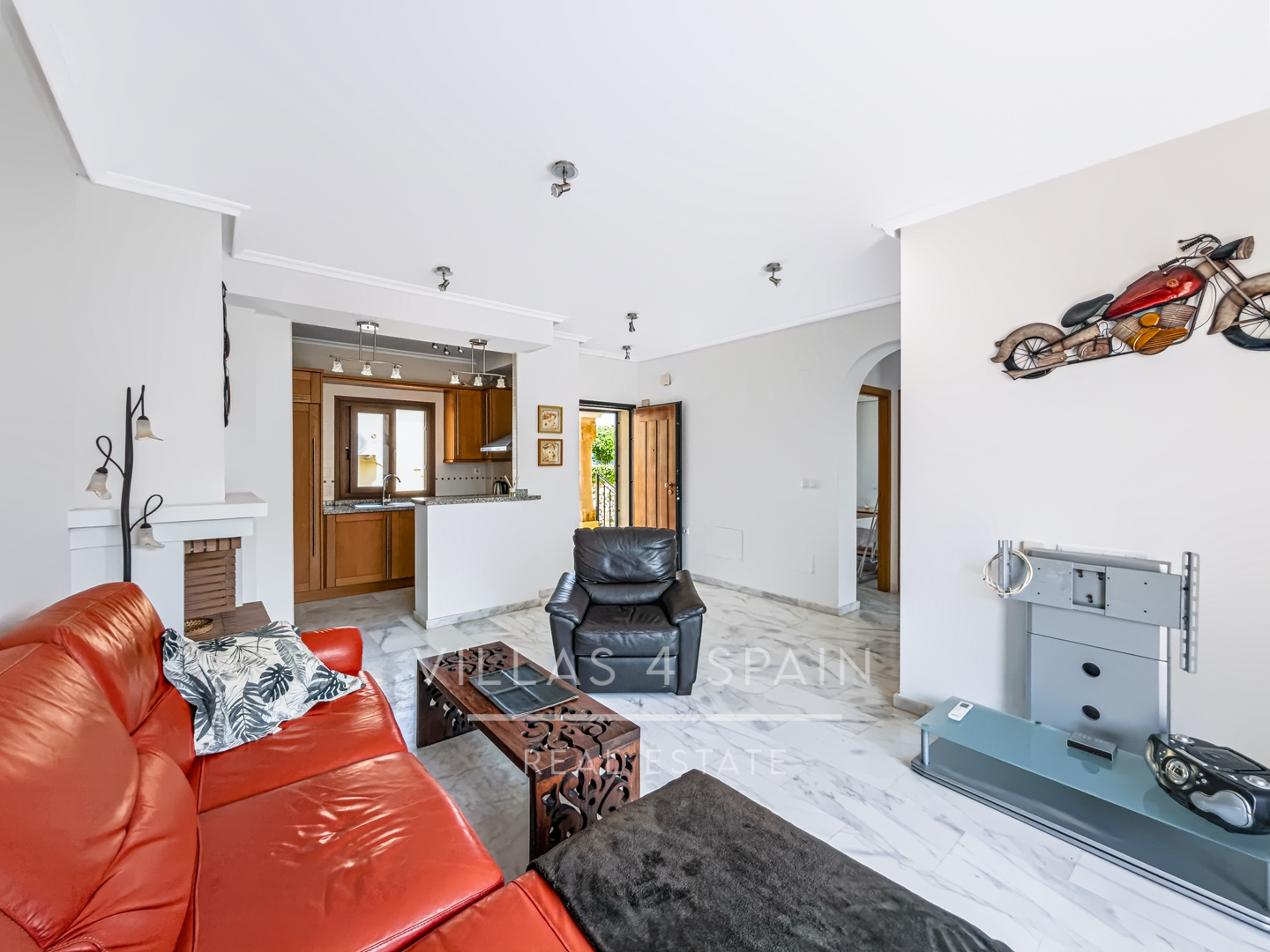 2 Bed 2 Bath Penthouse apartment with roof terrace in La Finca Golf Algorfa, with community Pool