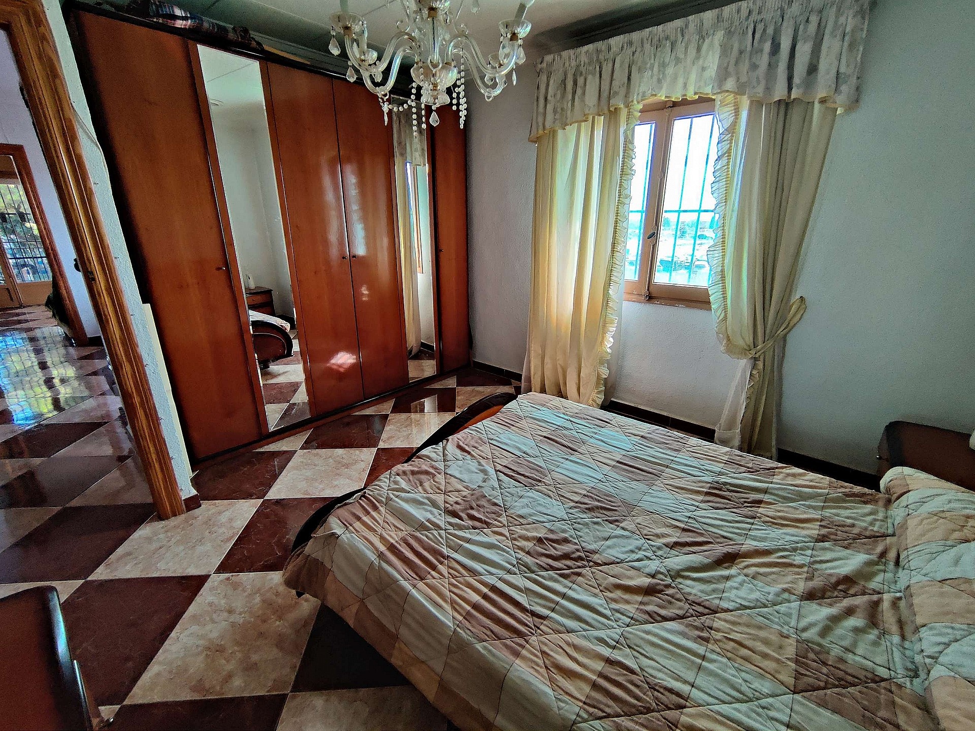 Resale - 3 Bedroom 2 Bathroom Country house in Crevillente -  - Alicante