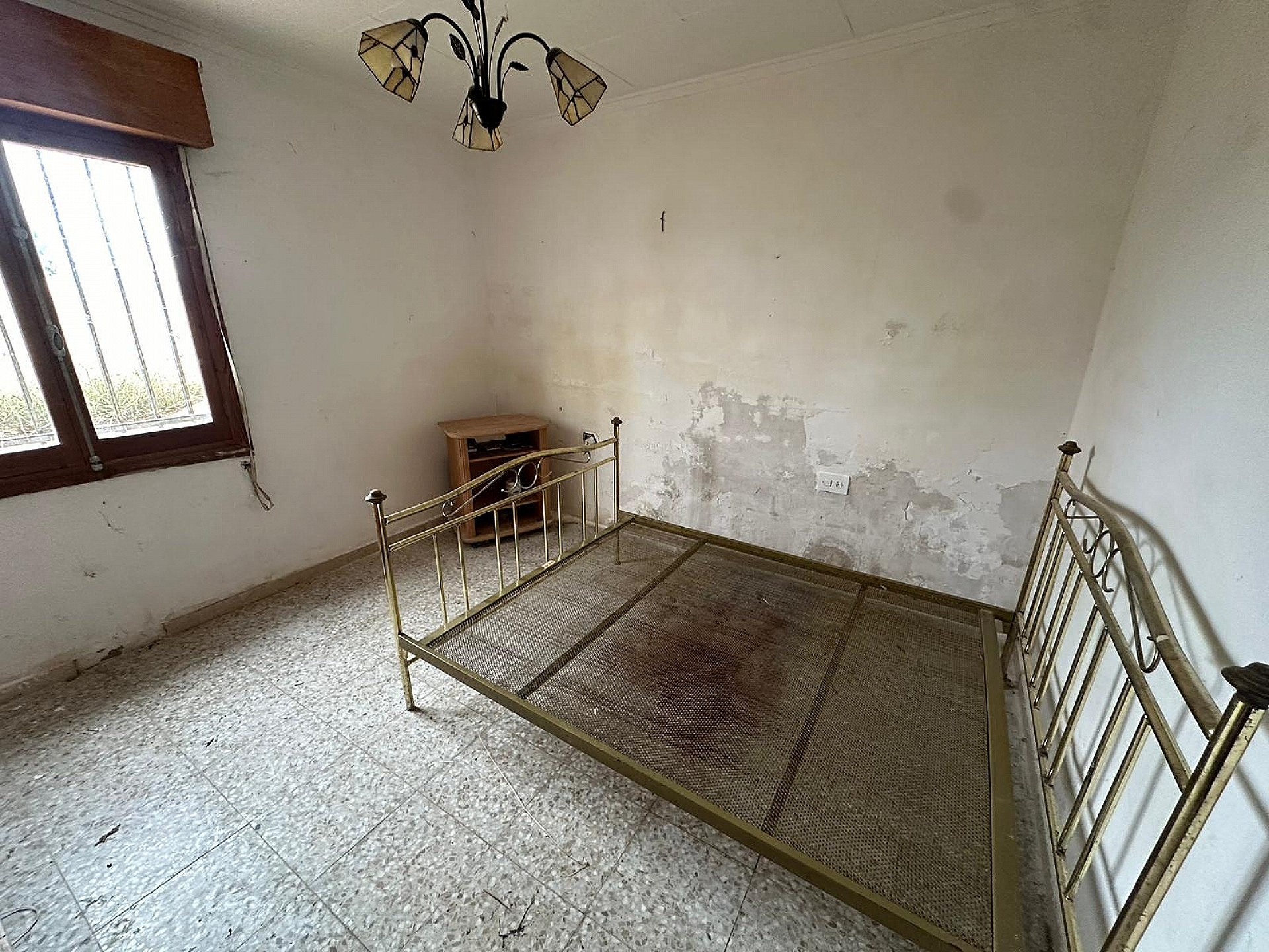 Resale - 9 Bedroom 4 Bathroom Country house in Novelda -  - Alicante