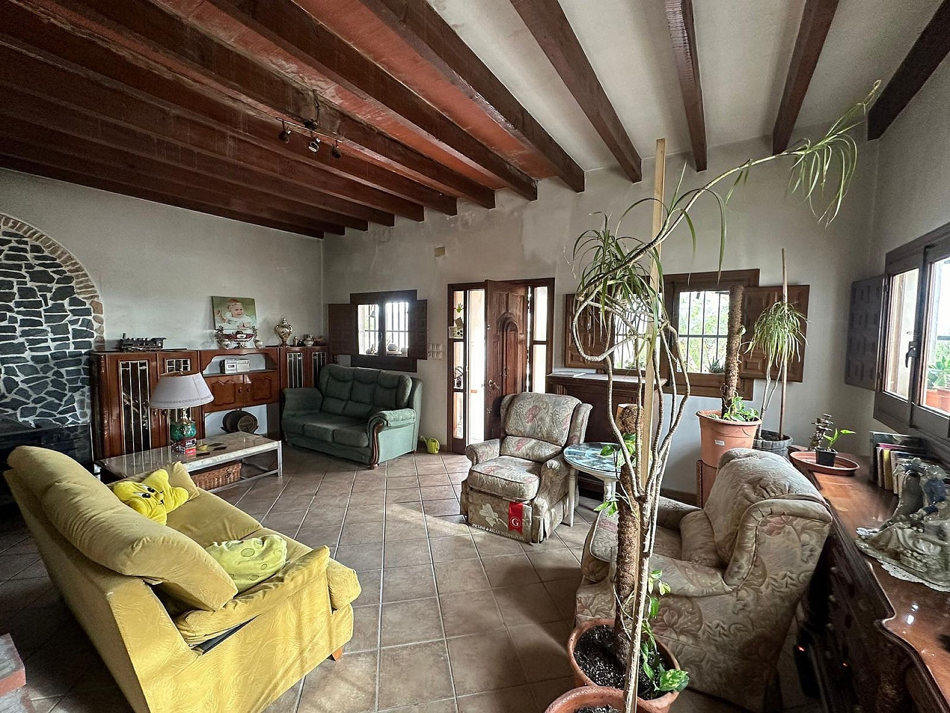 Resale - 9 Bedroom 4 Bathroom Country house in Novelda -  - Alicante