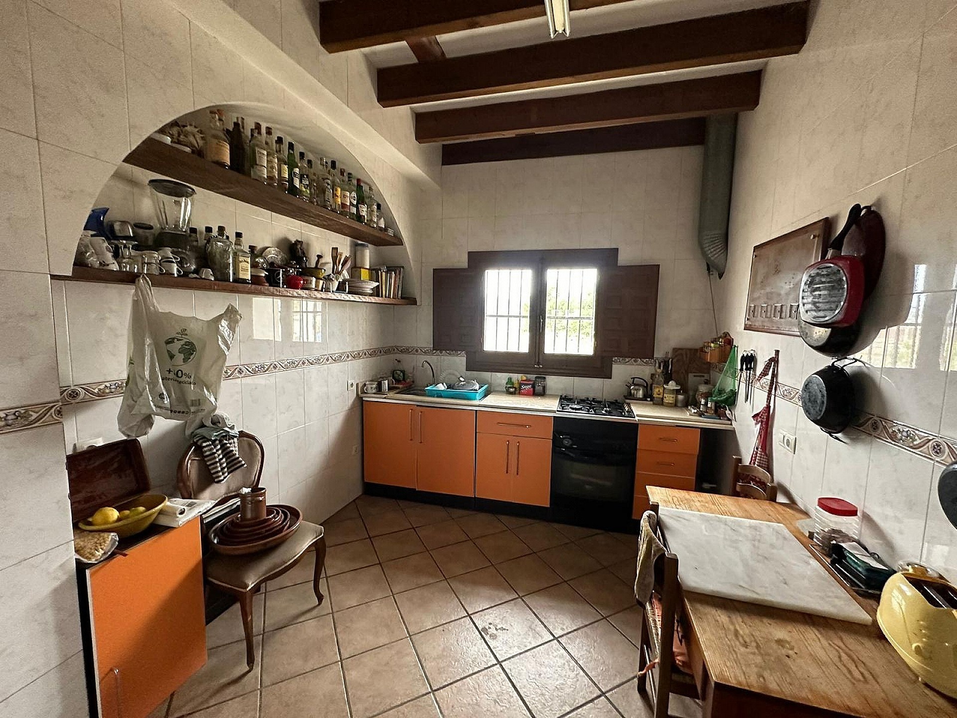 Resale - 9 Bedroom 4 Bathroom Country house in Novelda -  - Alicante