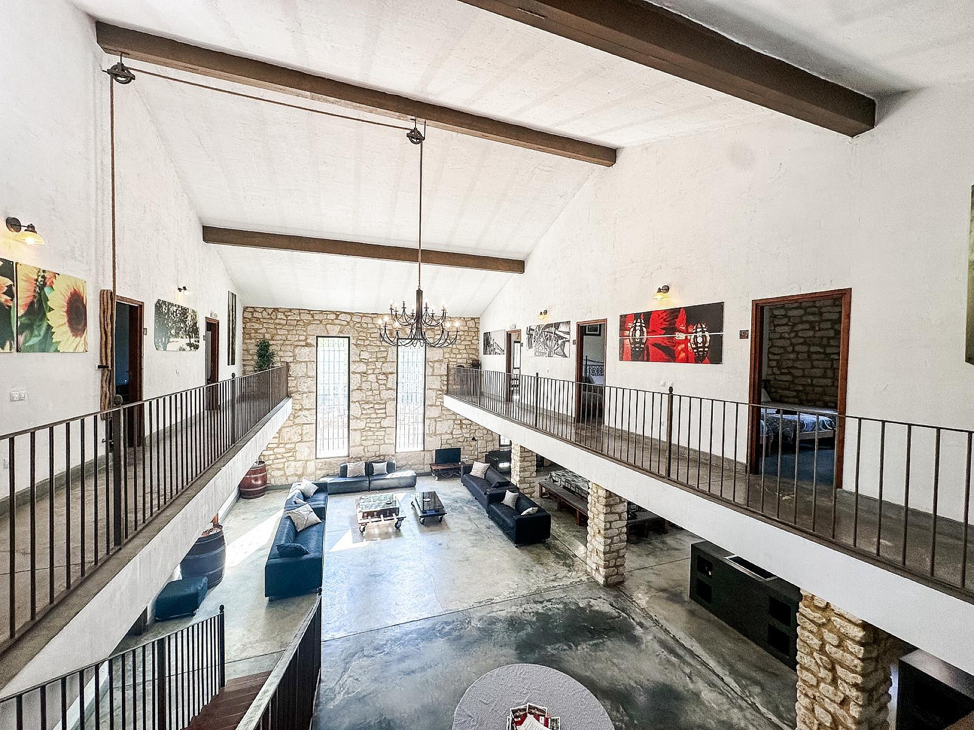 Resale - 9 Bedroom 3 Bathroom Villa in Biar -  - Alicante
