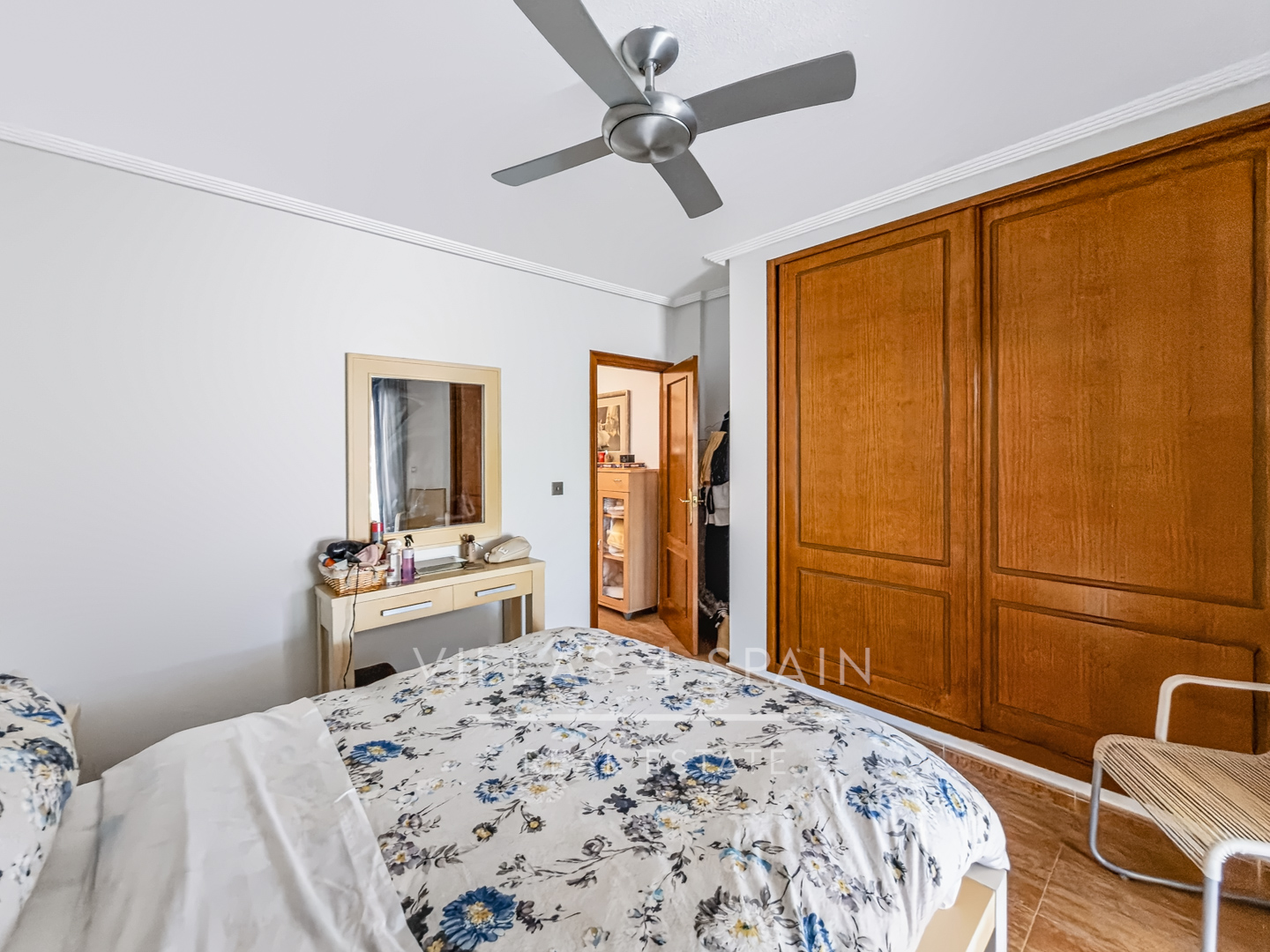 Resale - 3 Bedroom 2 Bathroom Townhouse with parking and roof terrace in San Pedro del Pinatar - av. pablo picasso - Murcia