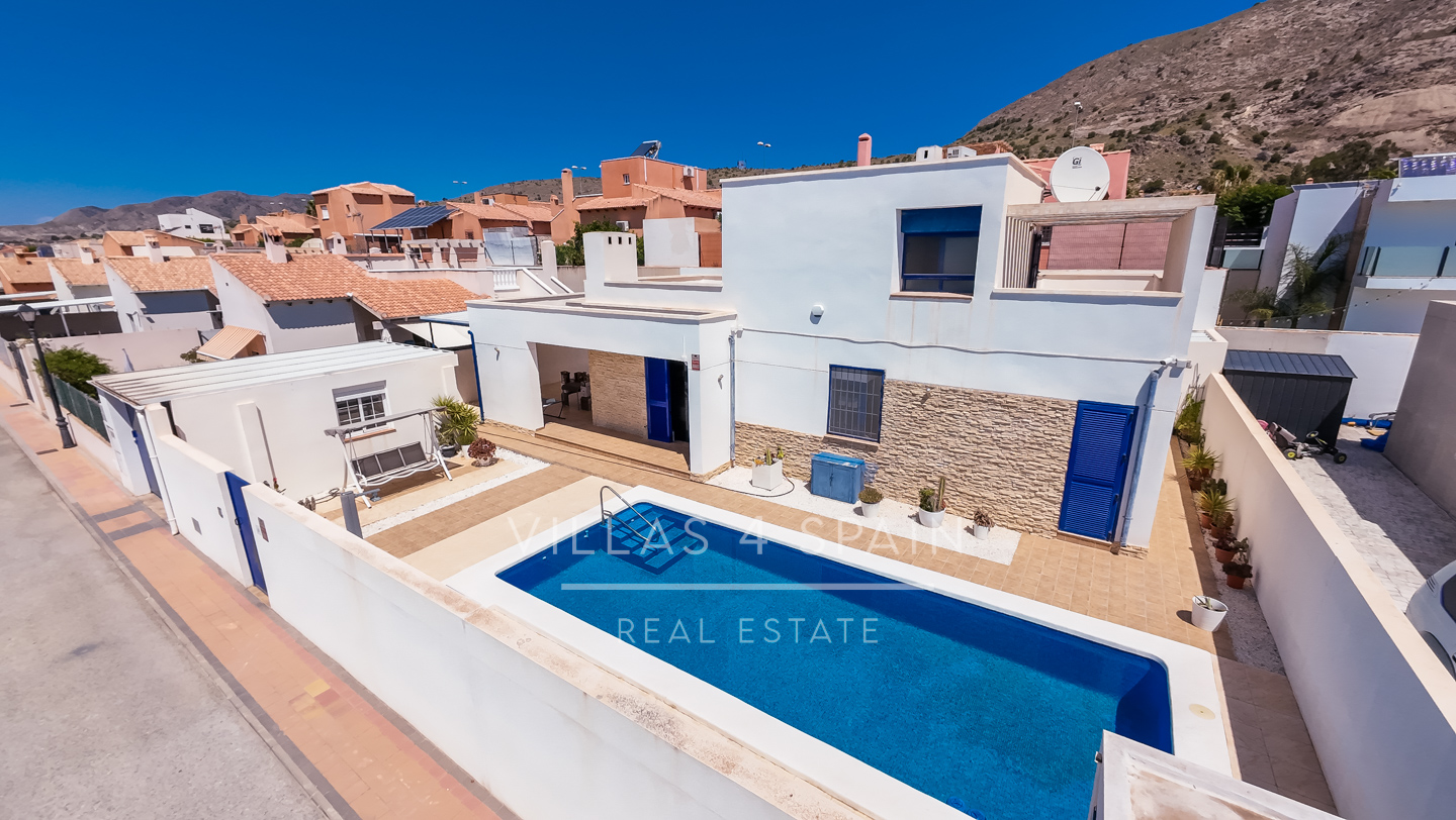 Resale - 3 Bedroom 2 Bathroom Villa with Private Pool and Parking in Las Kalendas Fortuna, Murcia - Calle Cam. de Cieza - Murcia