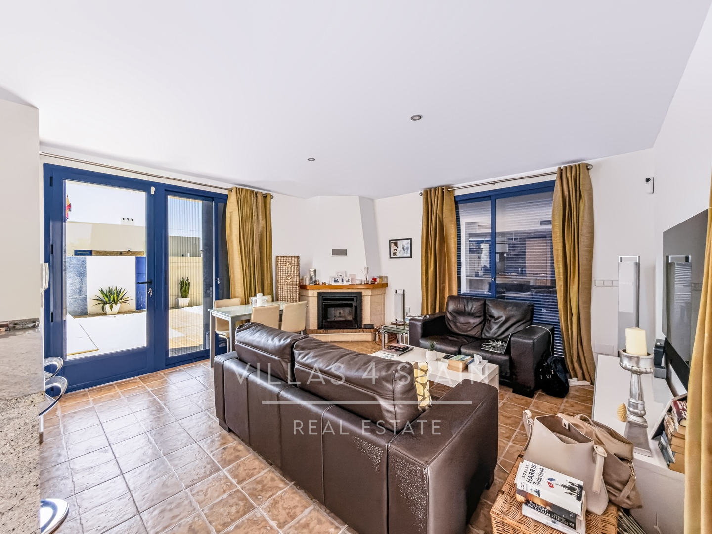 Resale - 3 Bedroom 2 Bathroom Villa with Private Pool and Parking in Las Kalendas Fortuna, Murcia - Calle Cam. de Cieza - Murcia