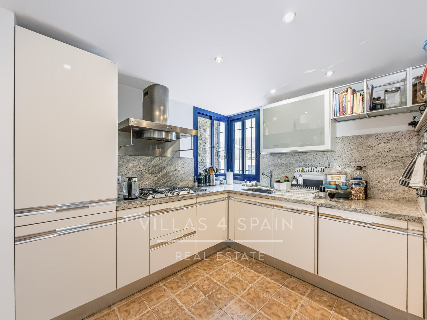 Resale - 3 Bedroom 2 Bathroom Villa with Private Pool and Parking in Las Kalendas Fortuna, Murcia - Calle Cam. de Cieza - Murcia