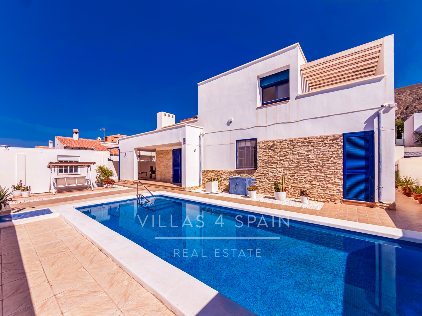 Resale - 3 Bedroom 2 Bathroom Villa with Private Pool and Parking in Las Kalendas Fortuna, Murcia - Calle Cam. de Cieza - Murcia