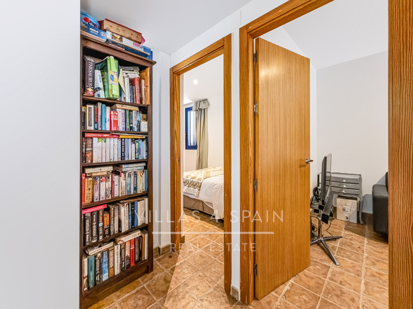 Resale - 3 Bedroom 2 Bathroom Villa with Private Pool and Parking in Las Kalendas Fortuna, Murcia - Calle Cam. de Cieza - Murcia