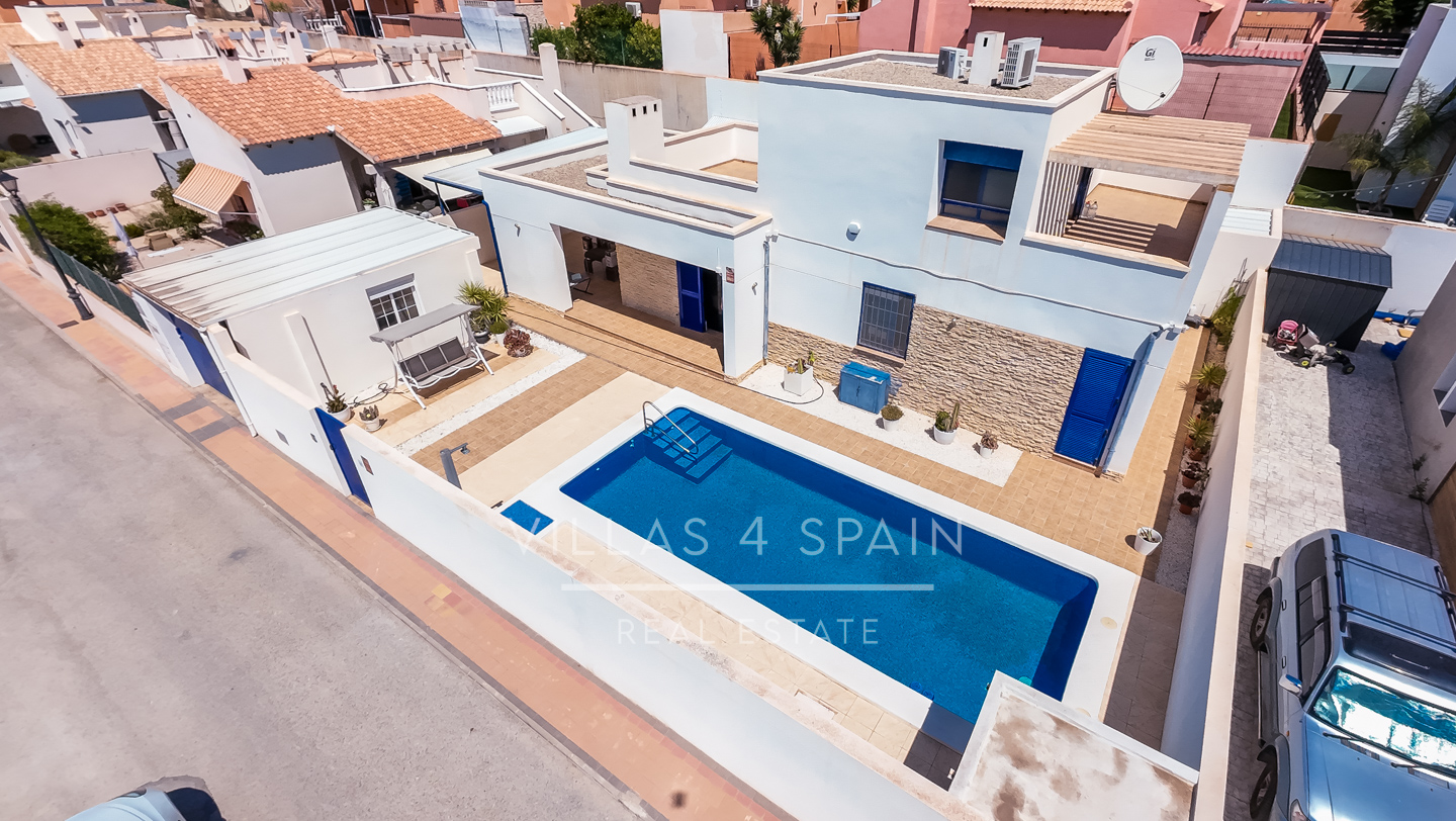 Resale - 3 Bedroom 2 Bathroom Villa with Private Pool and Parking in Las Kalendas Fortuna, Murcia - Calle Cam. de Cieza - Murcia