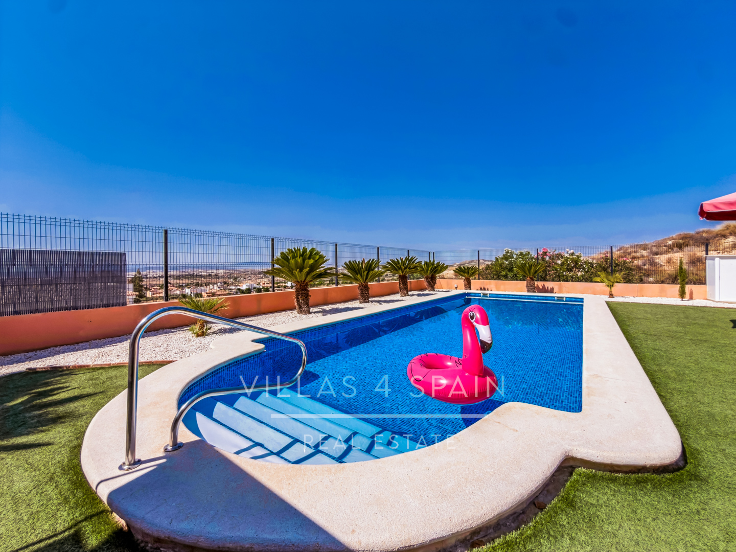 3 Bed 3 Bath Villa with Private Pool & Parking in Las Kalendas Fortuna