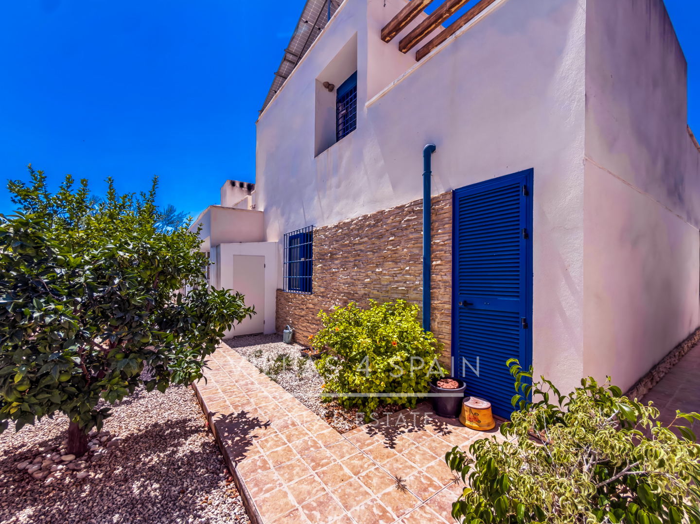Resale - 3 Bed 2 Bath Villa with Community Pool and Parking in Las Kalendas Fortuna, Murcia - calle pomona - Murcia