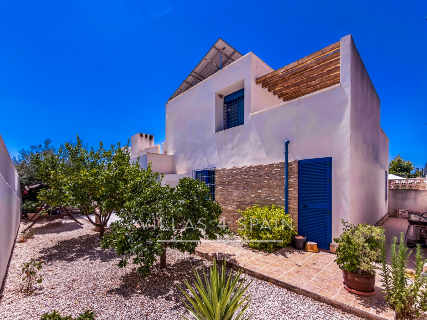 3 Bed 2 Bath Villa with Community Pool and Parking in Las Kalendas Fortuna, Murcia