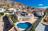 3 Bed 2 Bath Villa with a Private Pool & Parking in Las Kalendas Fortuna