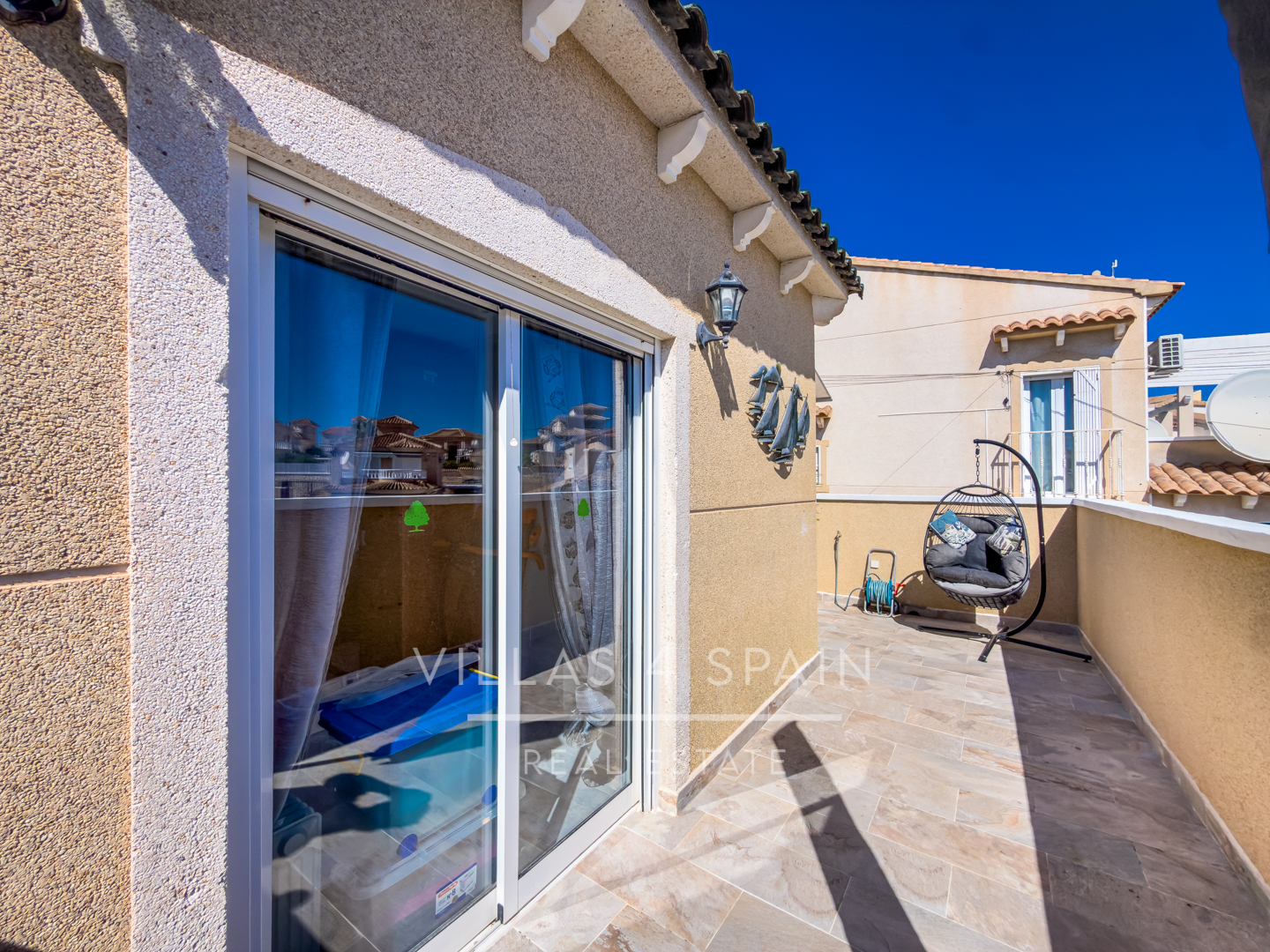 Resale - 3 Bed 3 bath Villa with Private Pool and Parking + Hot tub and Guest apartment in El Galan, Villamartin - calle marbella - Alicante