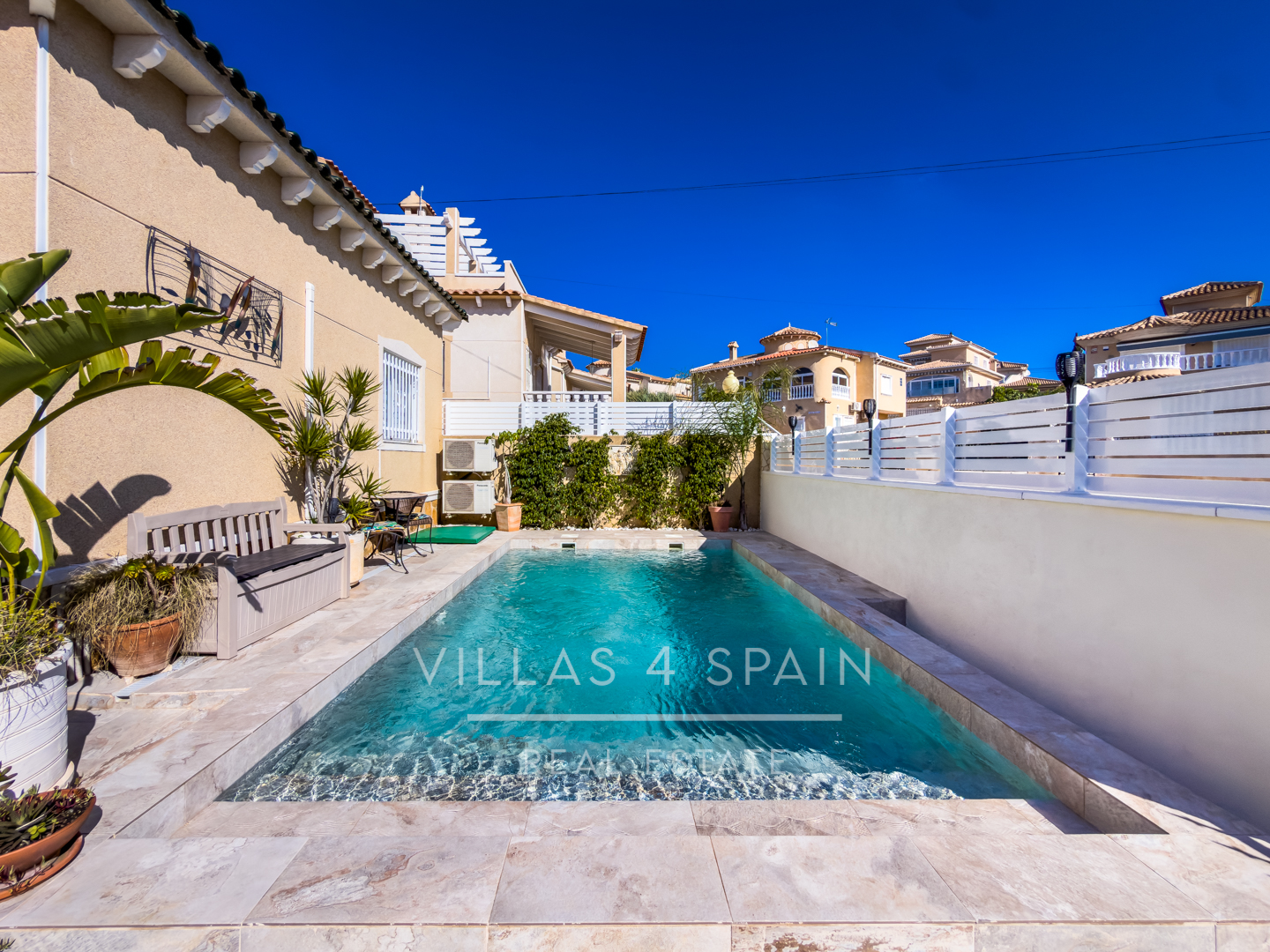 3 Bed 3 bath Villa with Private Pool and Parking + Hot tub and Guest apartment in El Galan, Villamartin